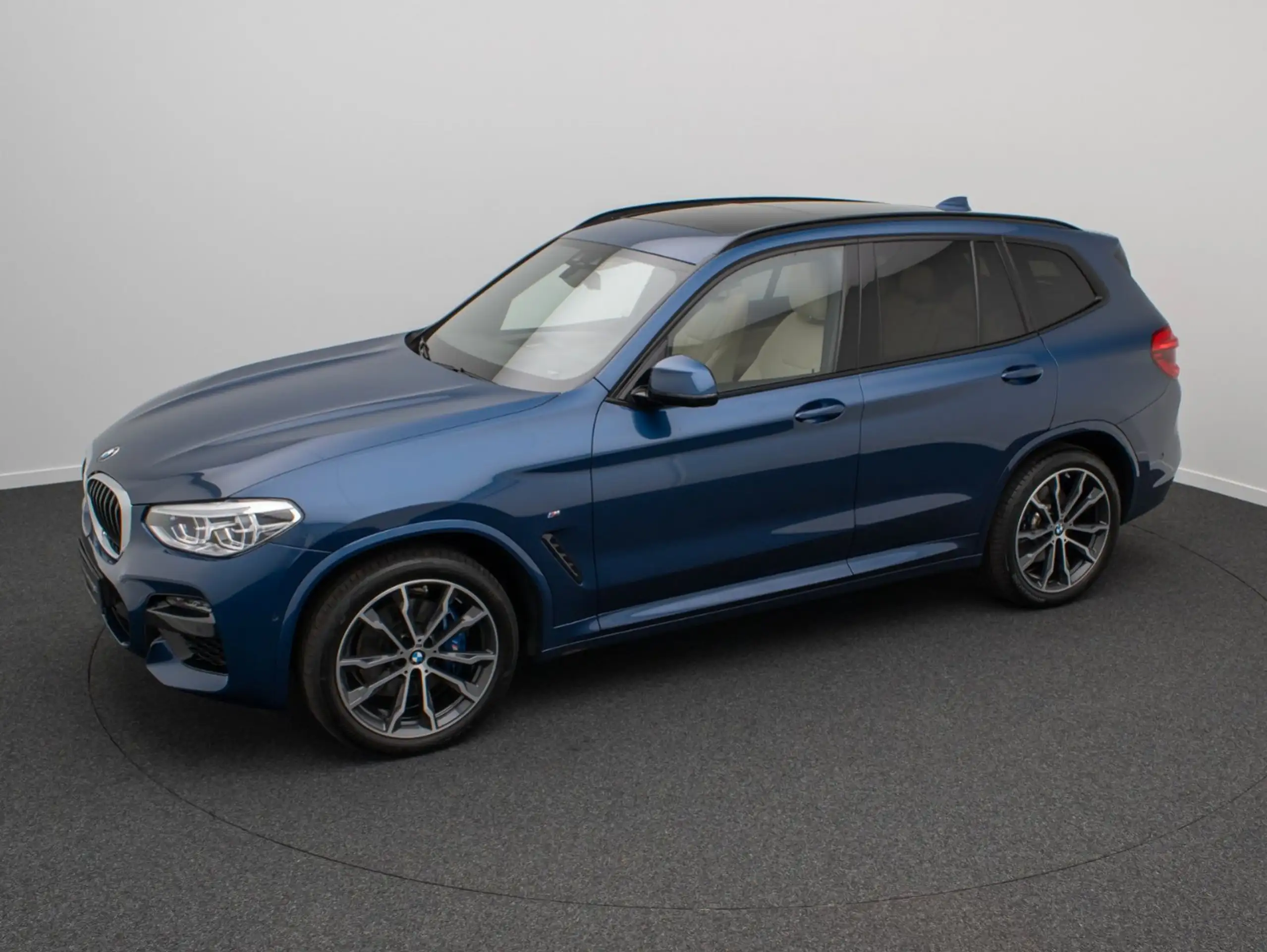 BMW - X3