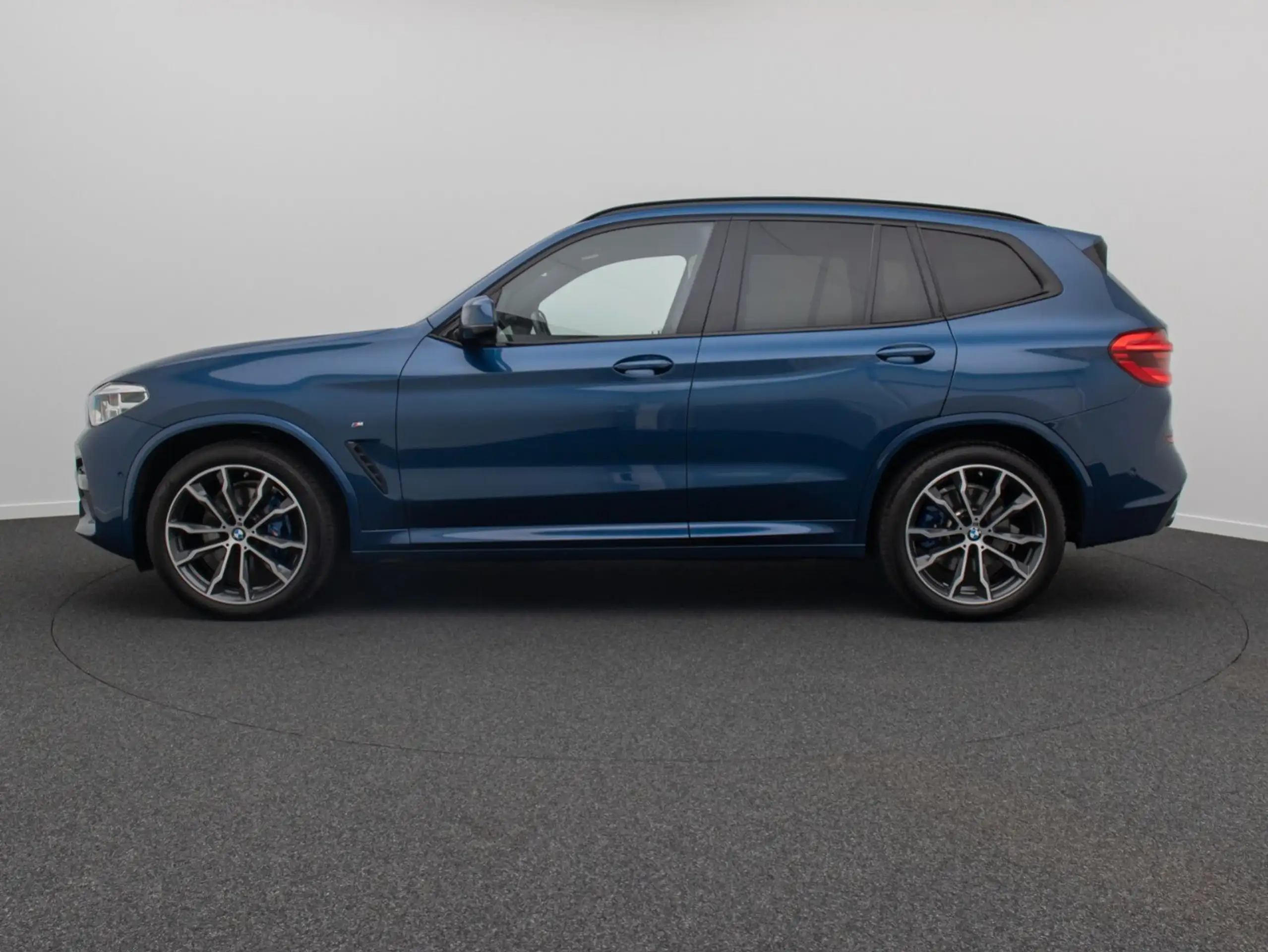 BMW - X3