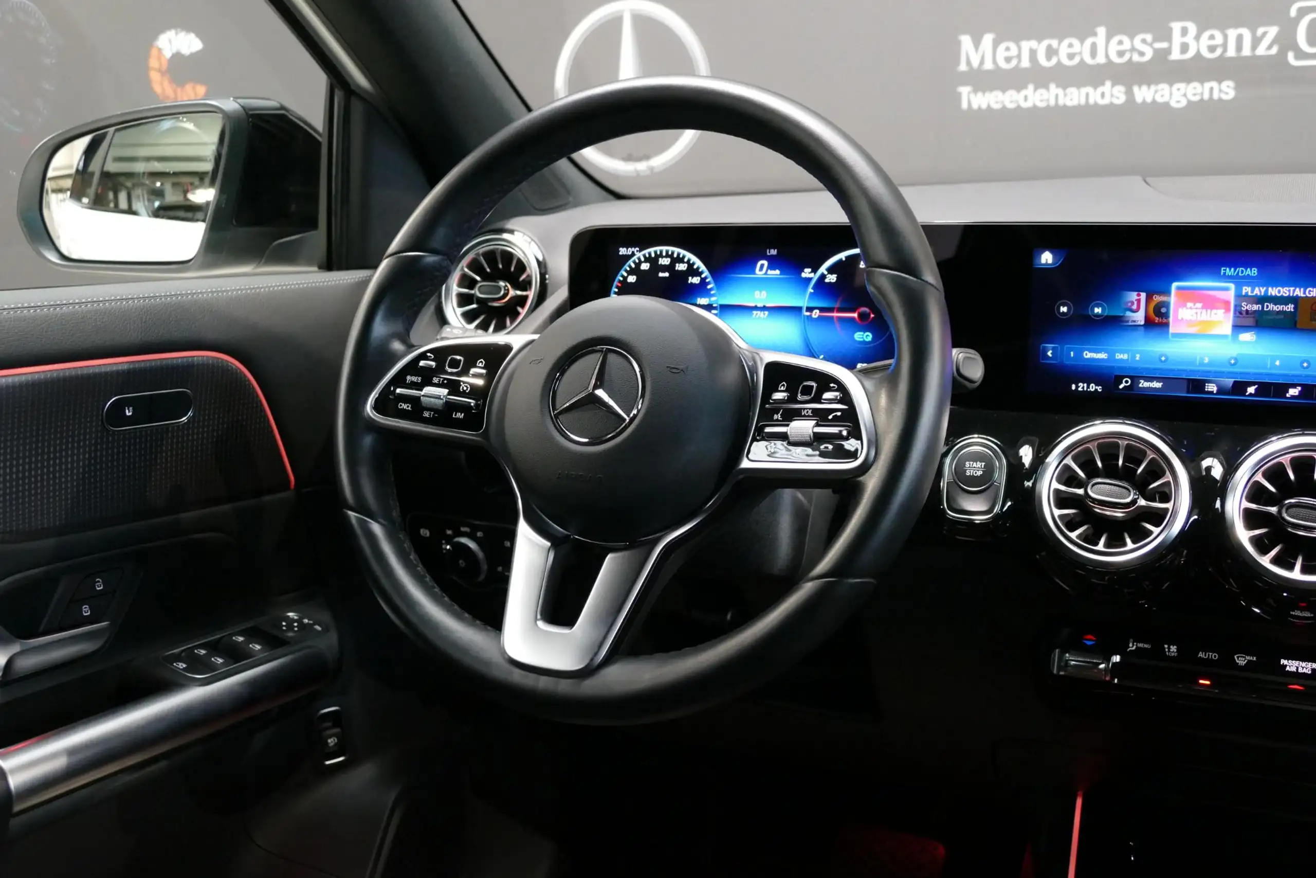 Mercedes-Benz - EQA