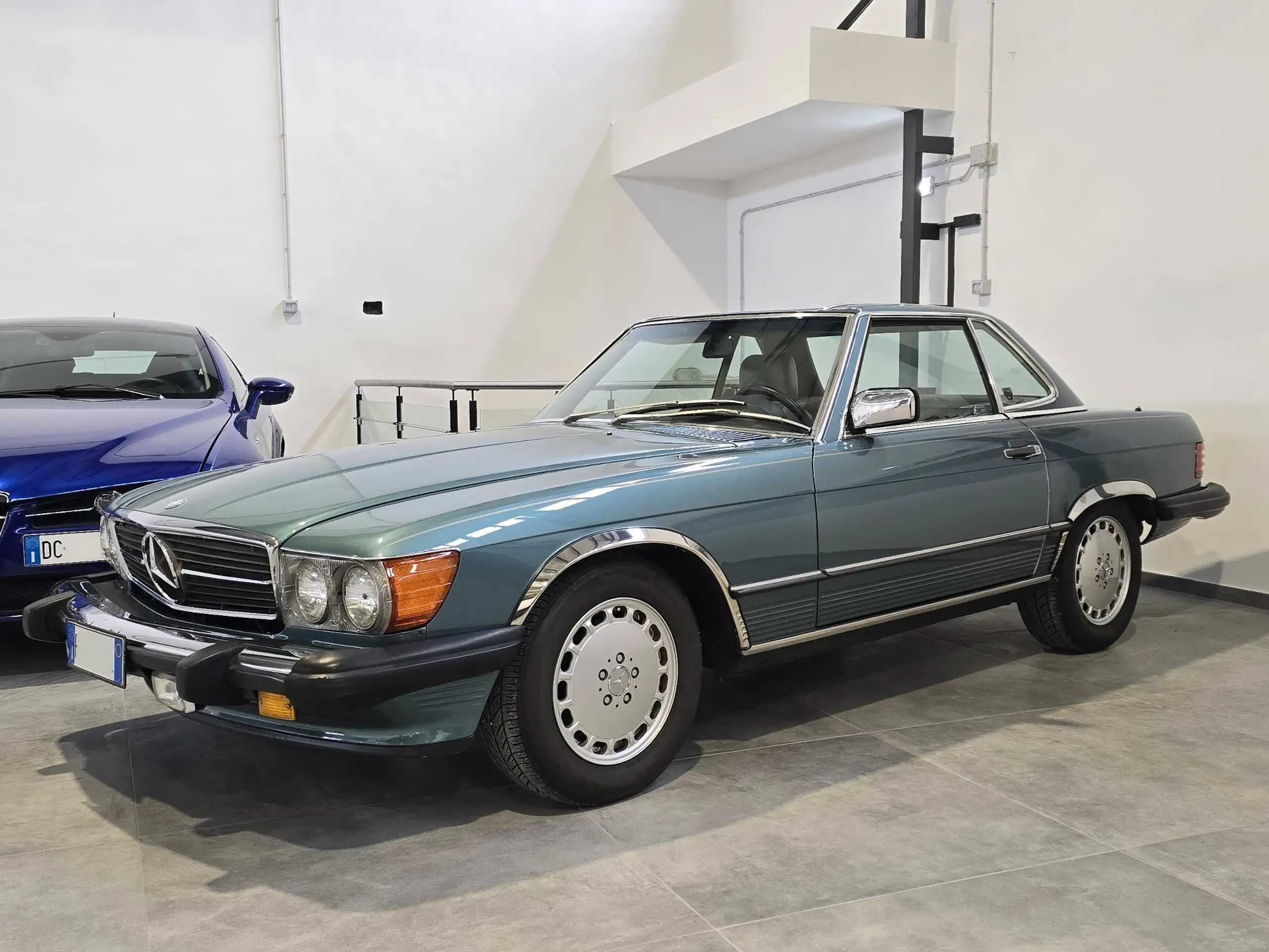 Mercedes-Benz SL 560 1989