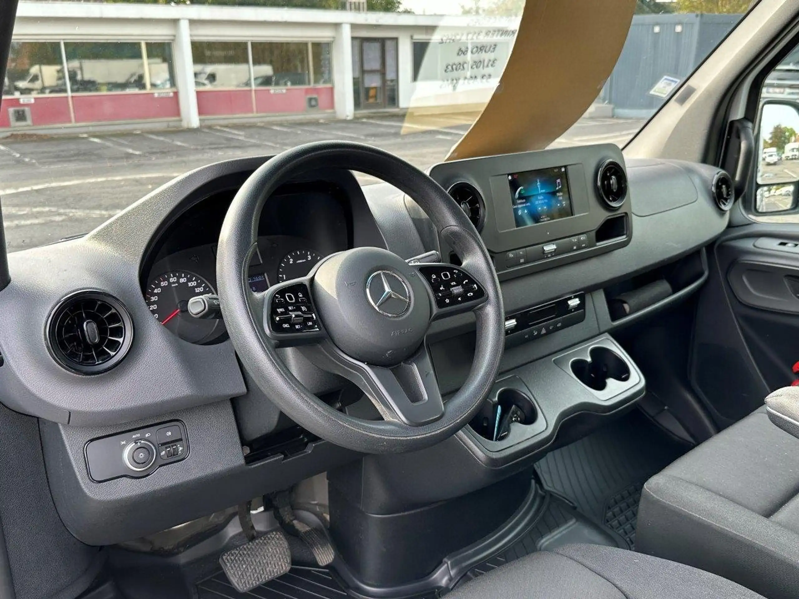 Mercedes-Benz - Sprinter