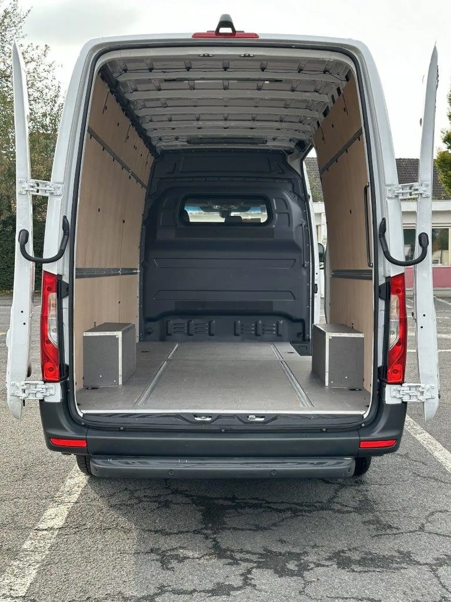 Mercedes-Benz - Sprinter