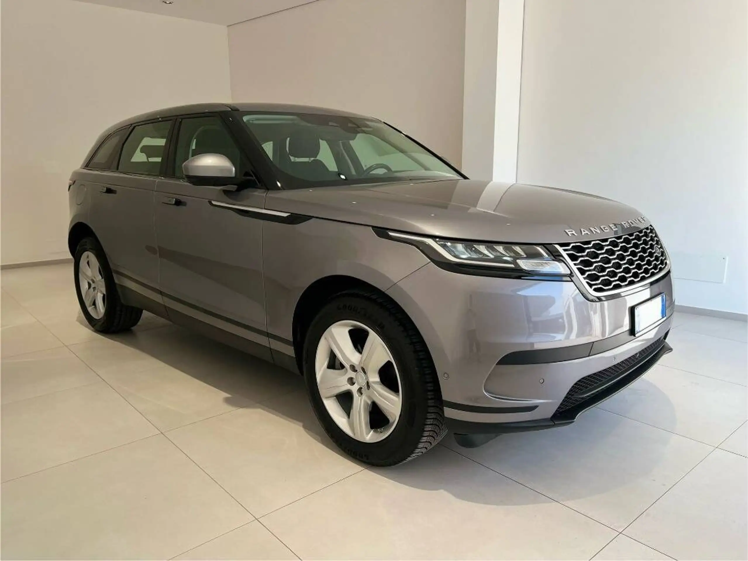 Land Rover - Range Rover Velar