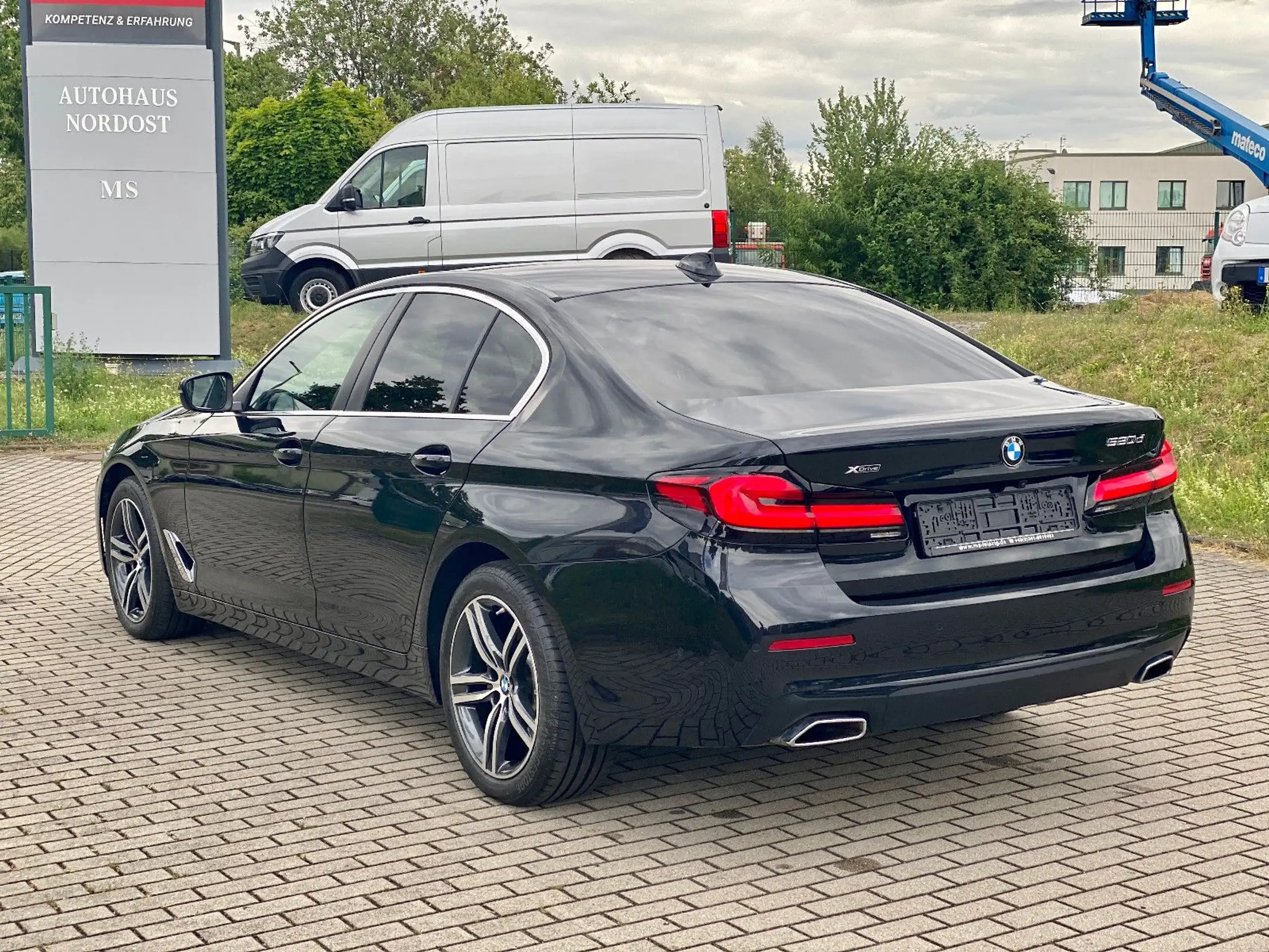 BMW - 520