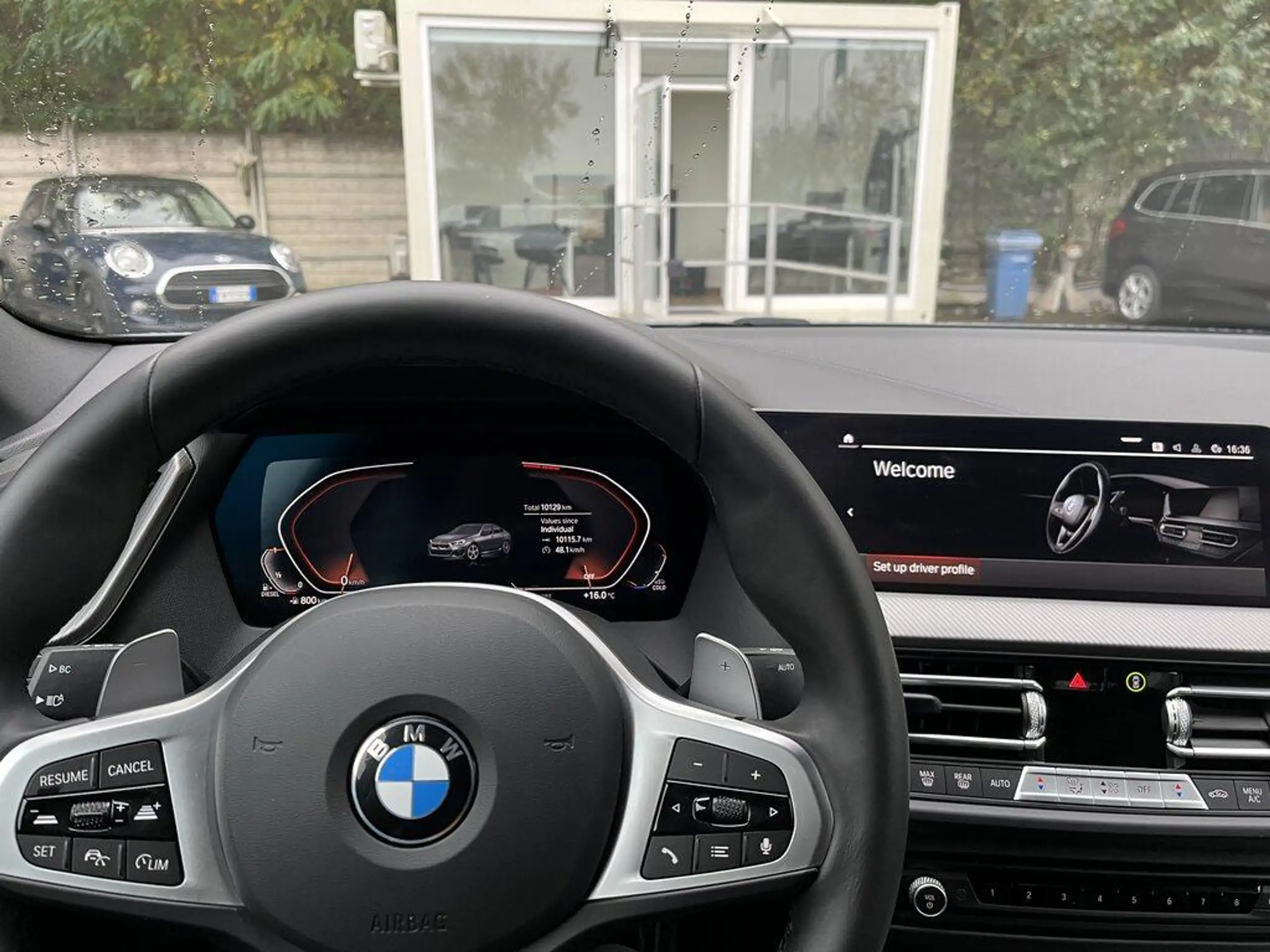 BMW - 220