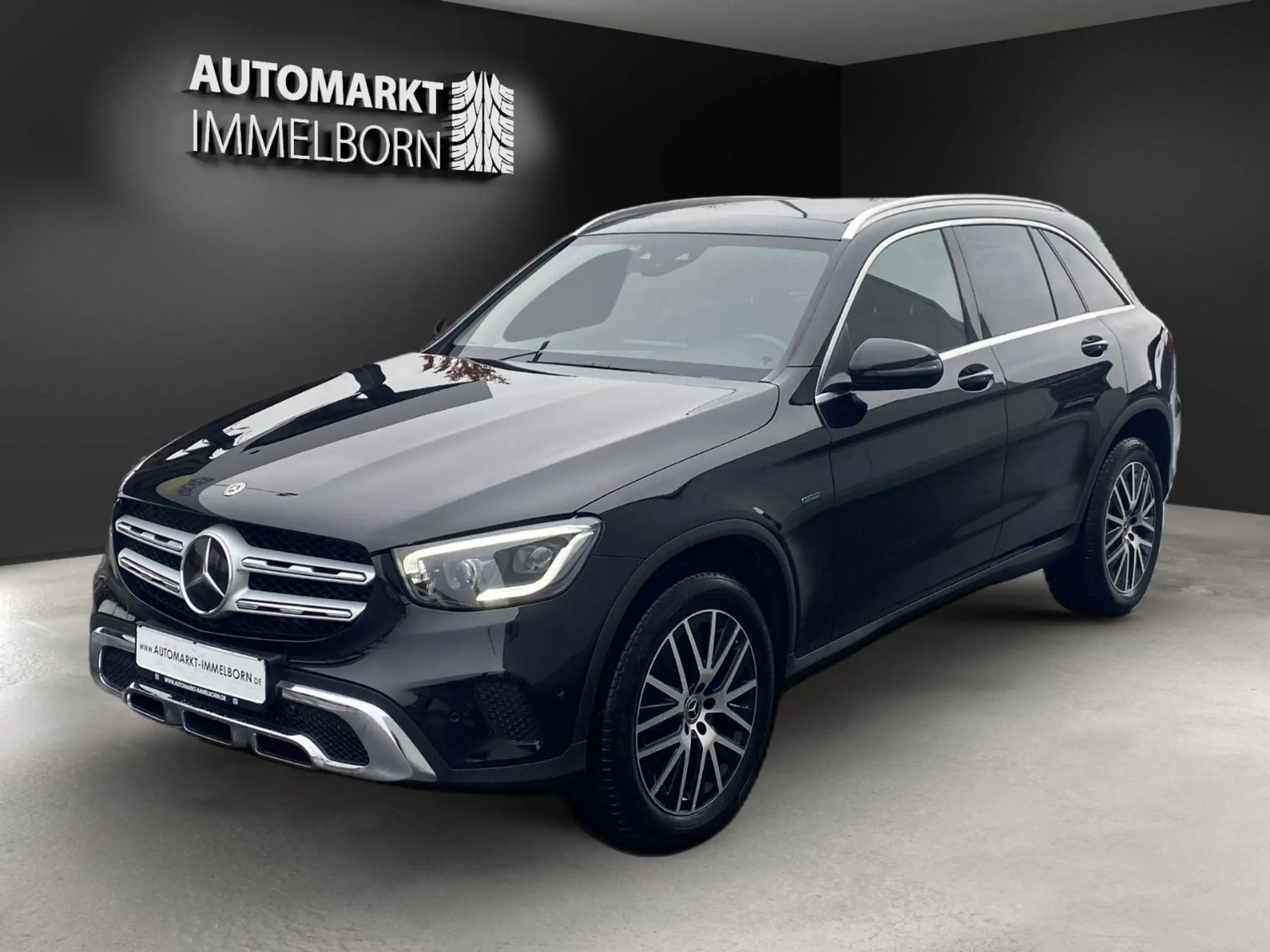 Mercedes-Benz - GLC 300