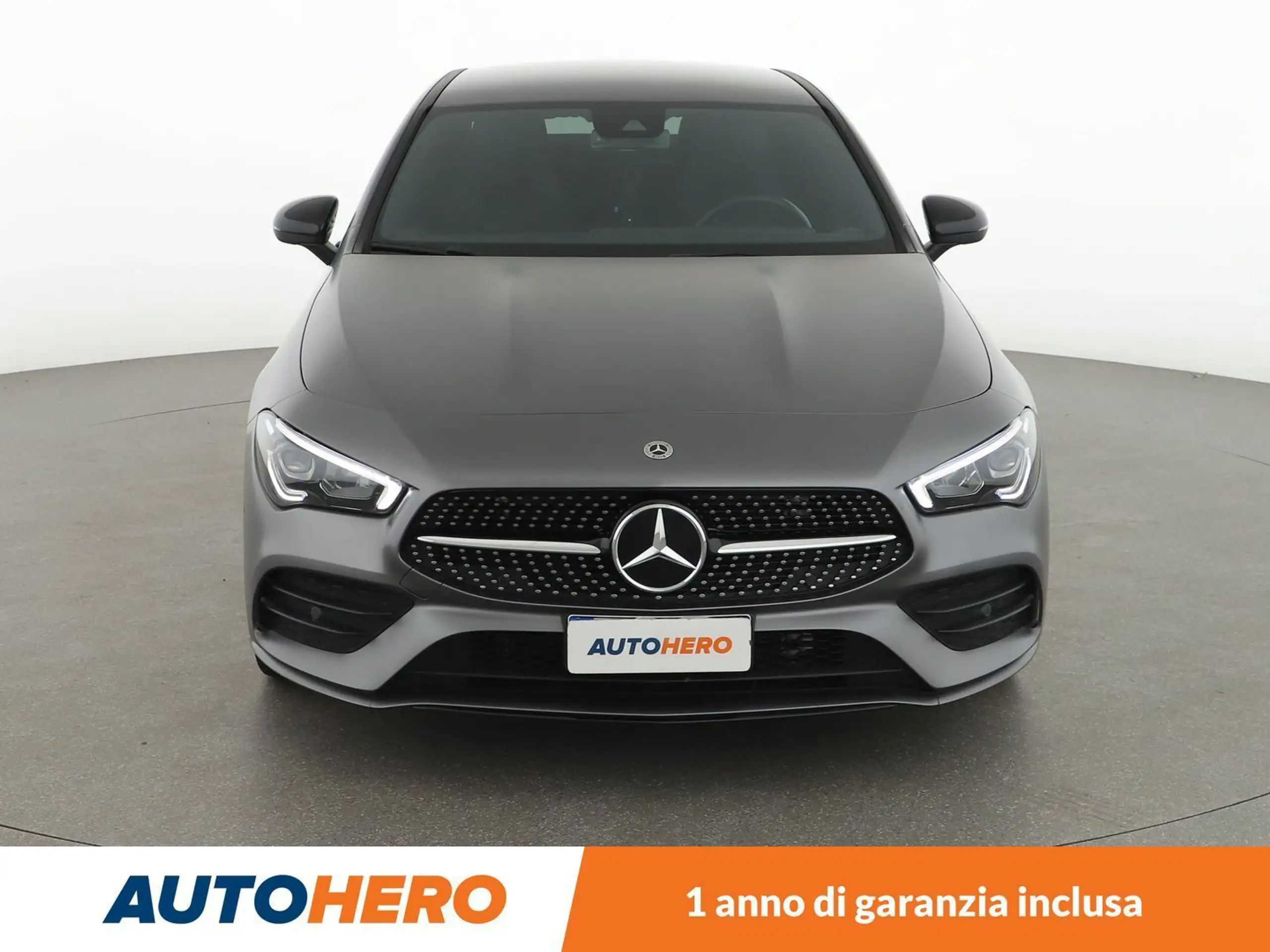 Mercedes-Benz - CLA 200