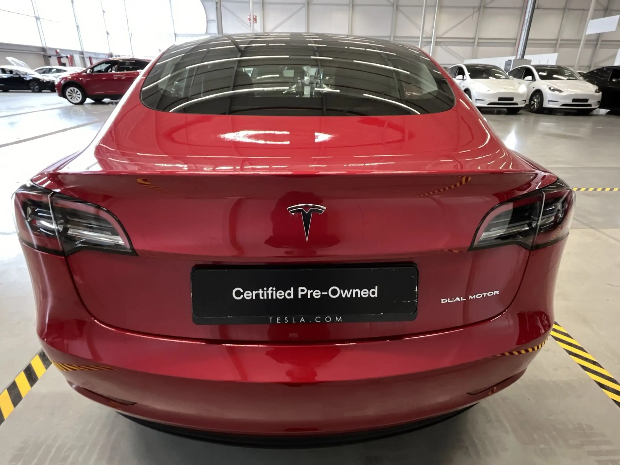 Tesla - Model 3