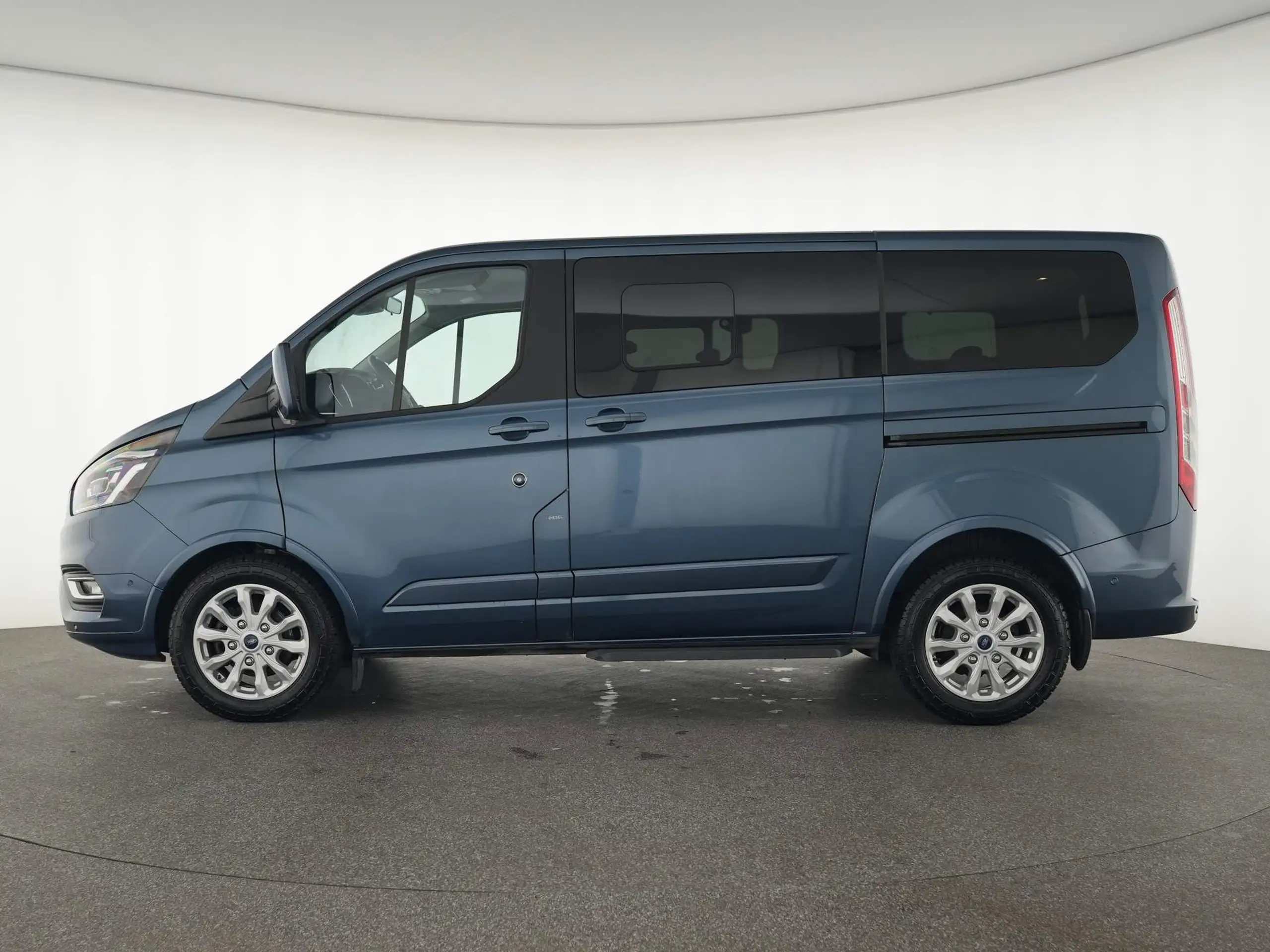 Ford - Tourneo Custom