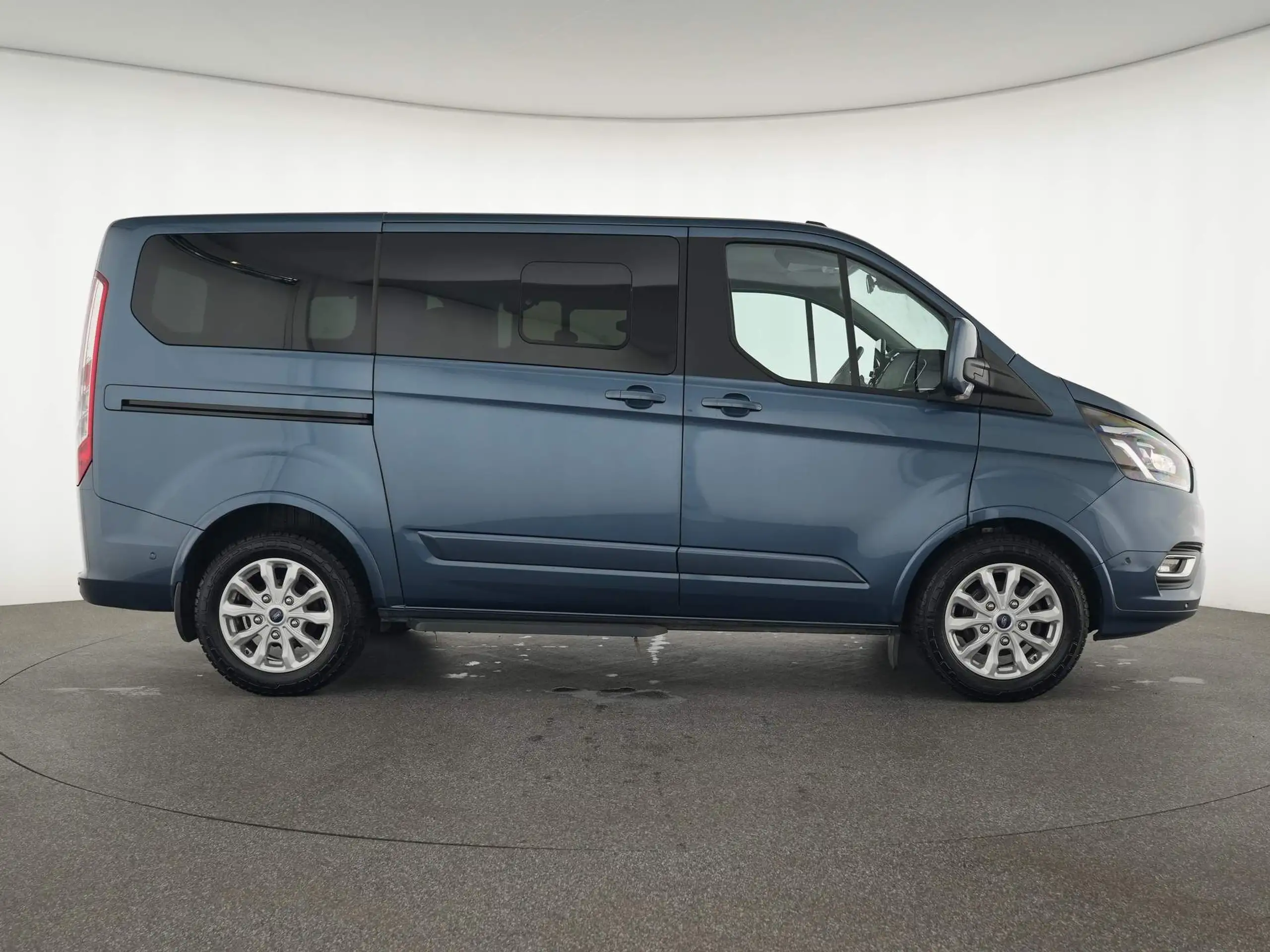 Ford - Tourneo Custom