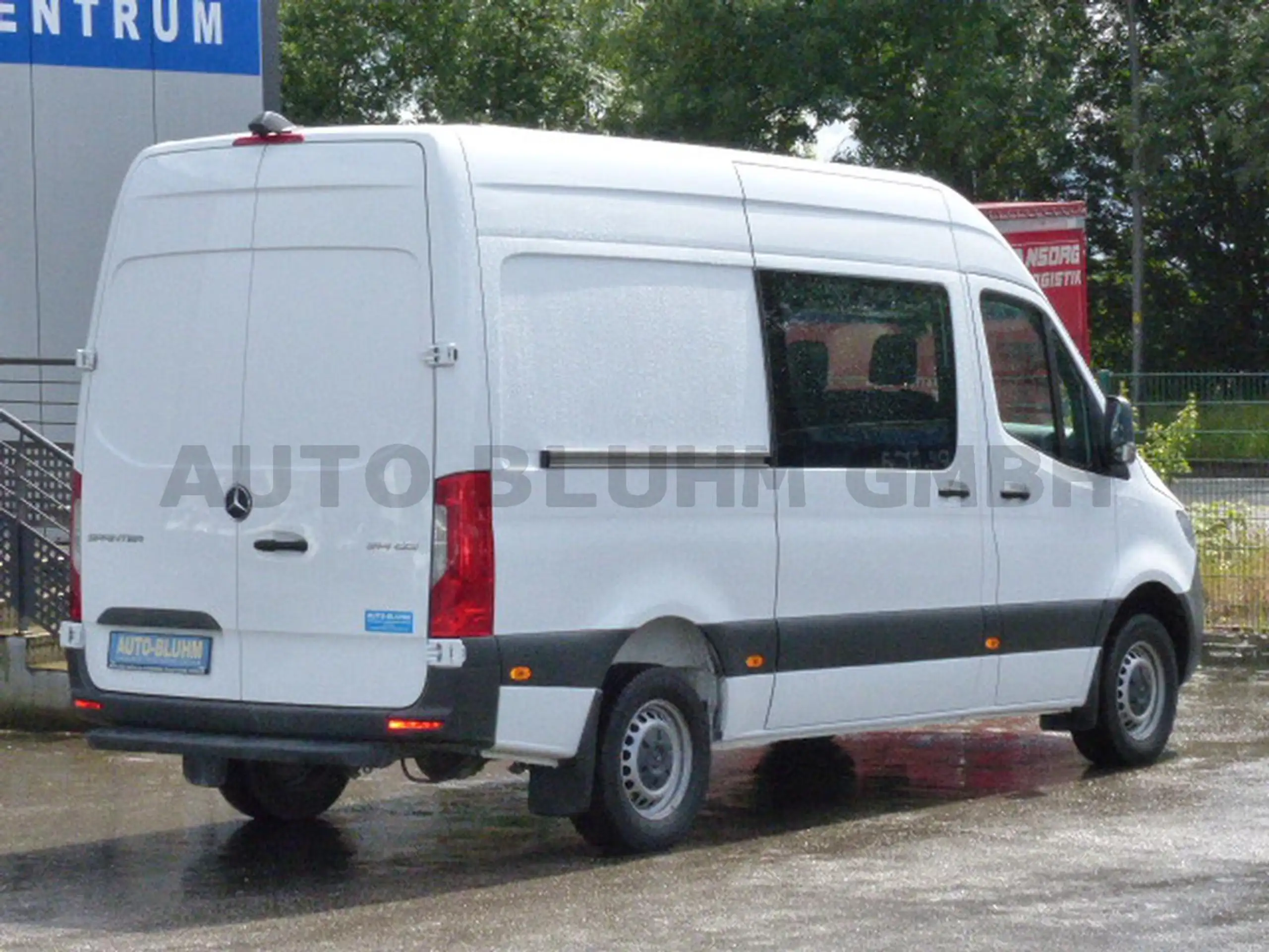 Mercedes-Benz - Sprinter