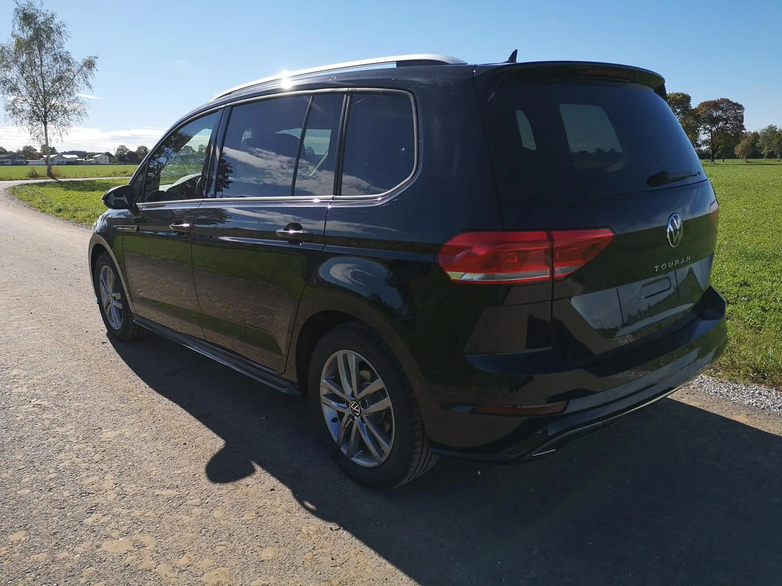 Volkswagen - Touran