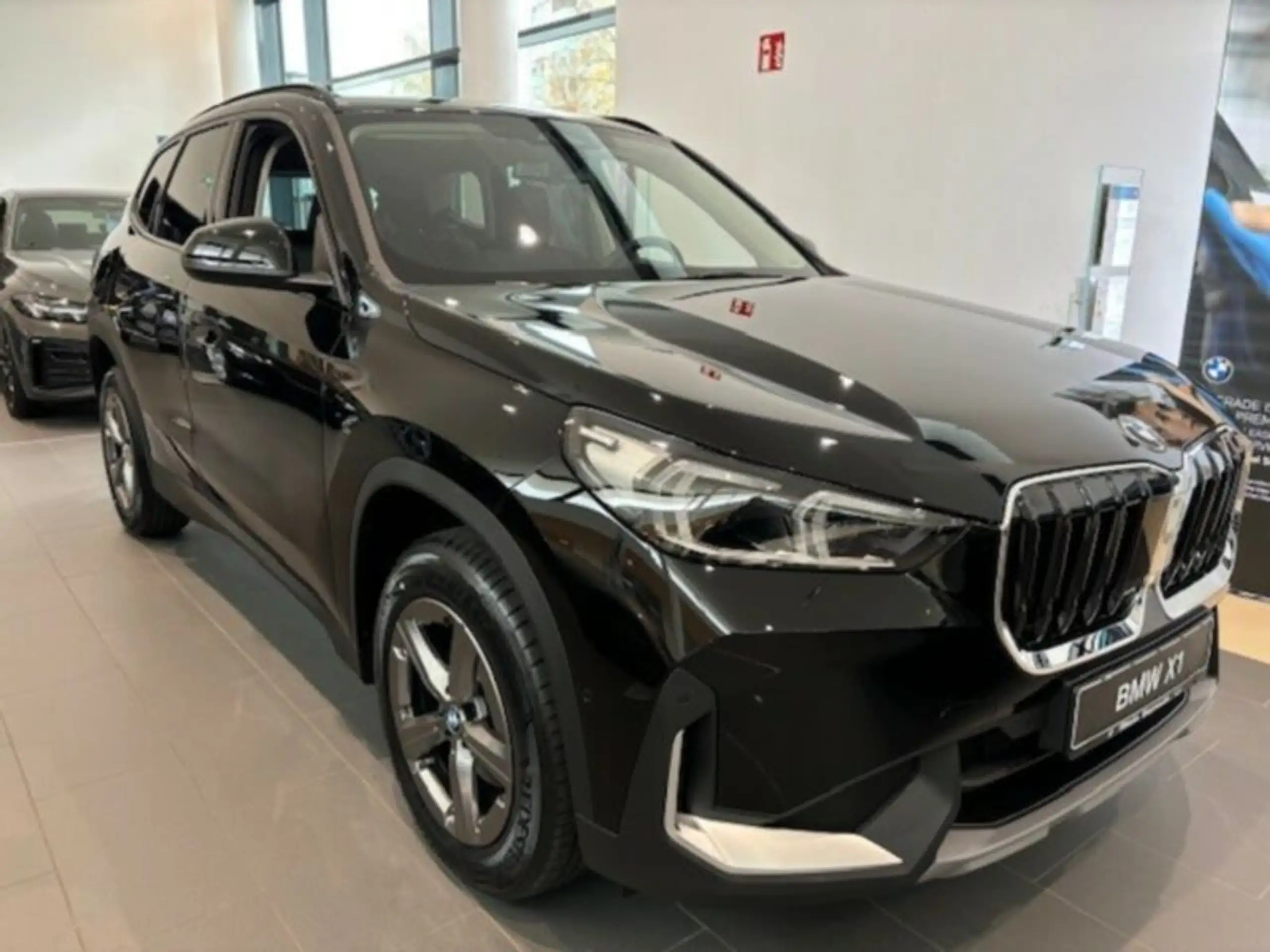 BMW - X1