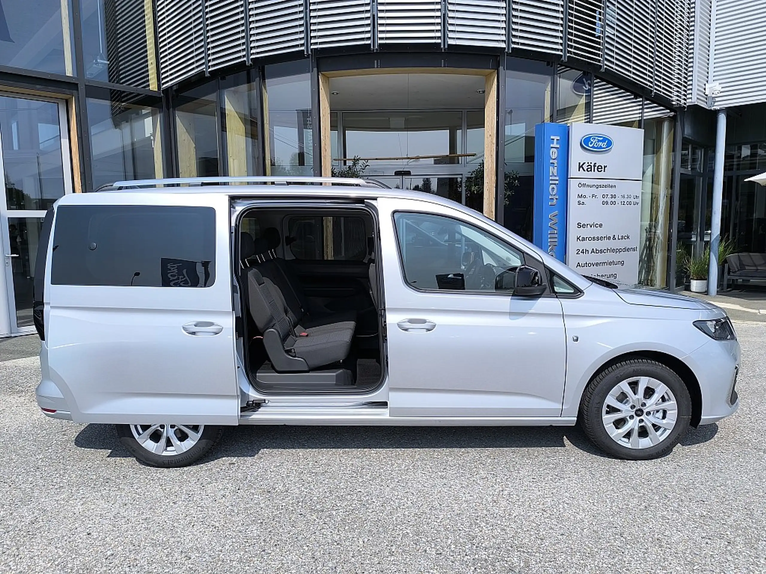 Ford - Grand Tourneo