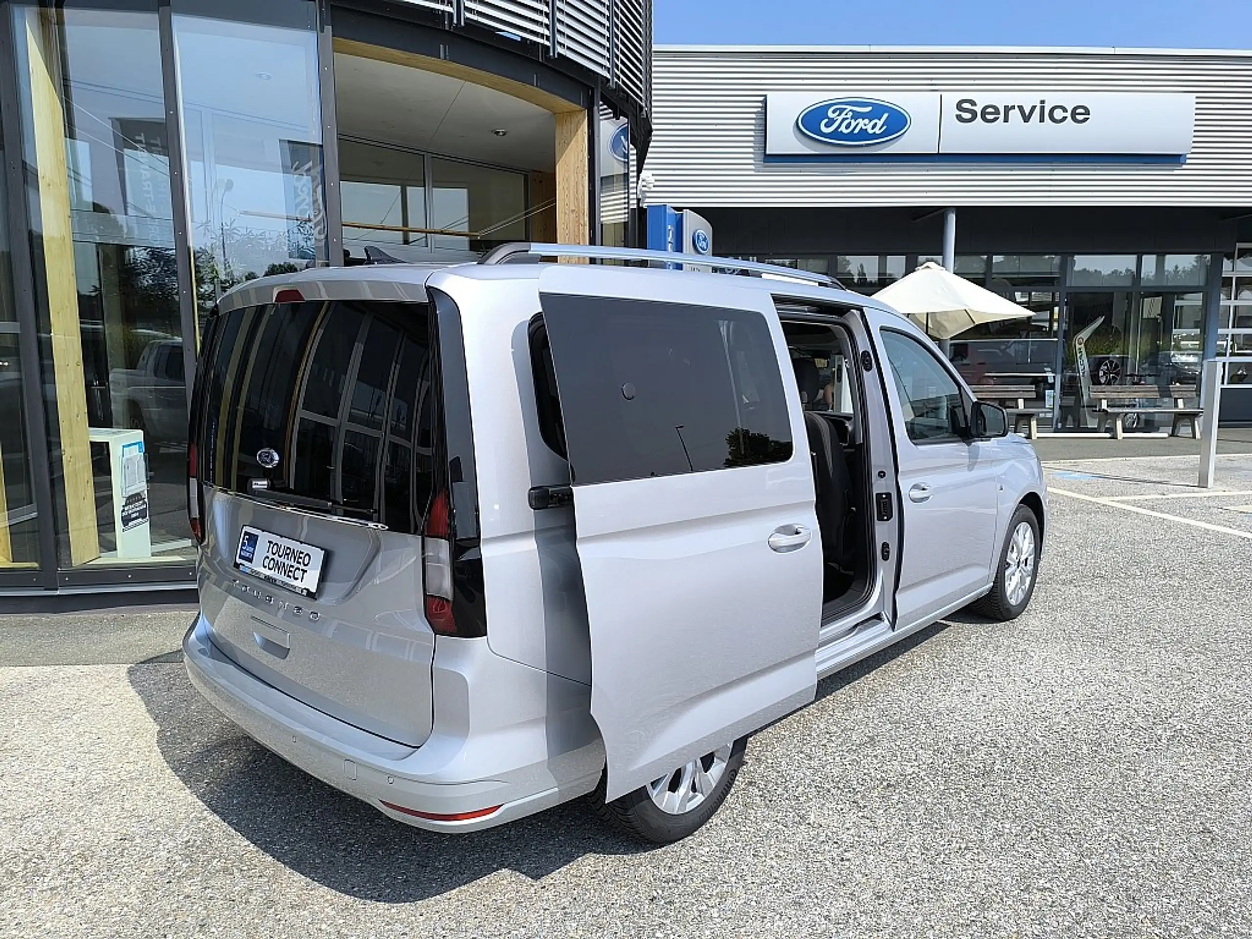 Ford - Grand Tourneo