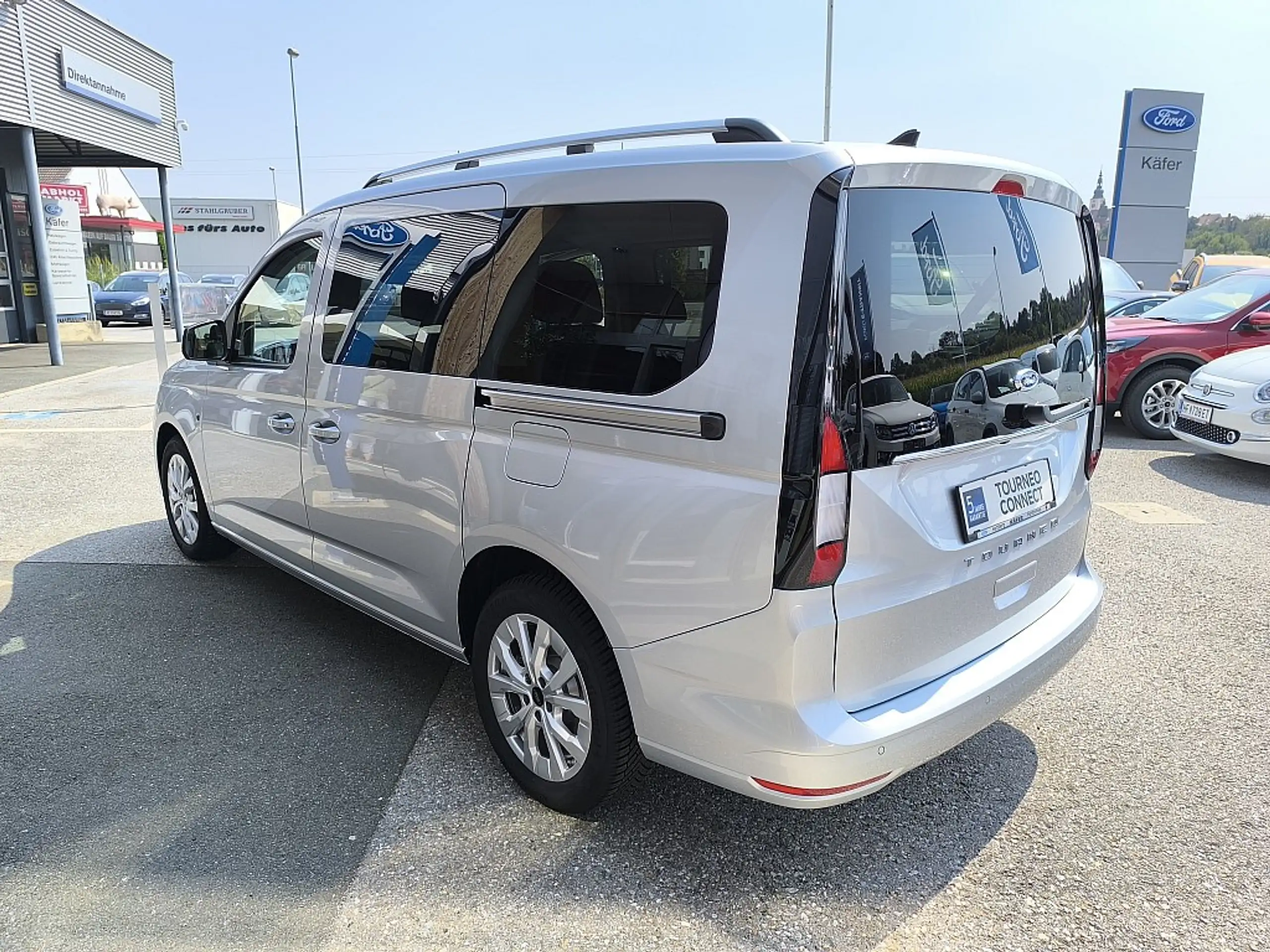 Ford - Grand Tourneo