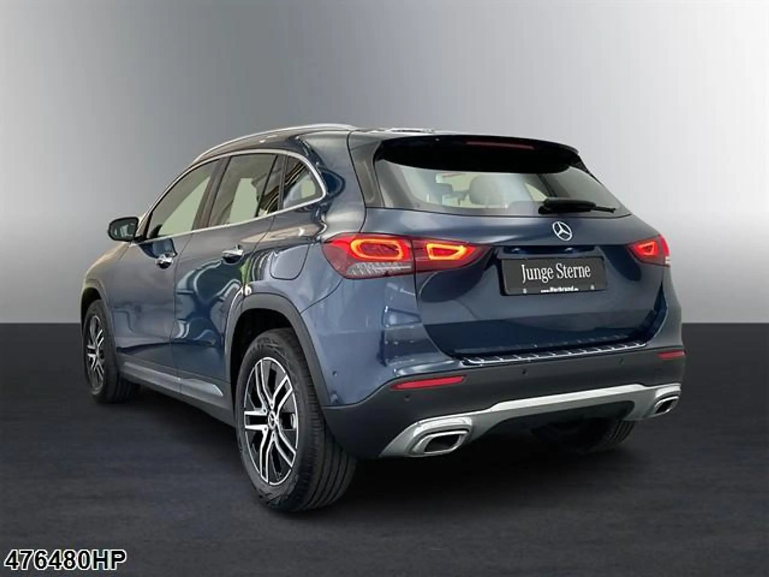 Mercedes-Benz - GLA 200