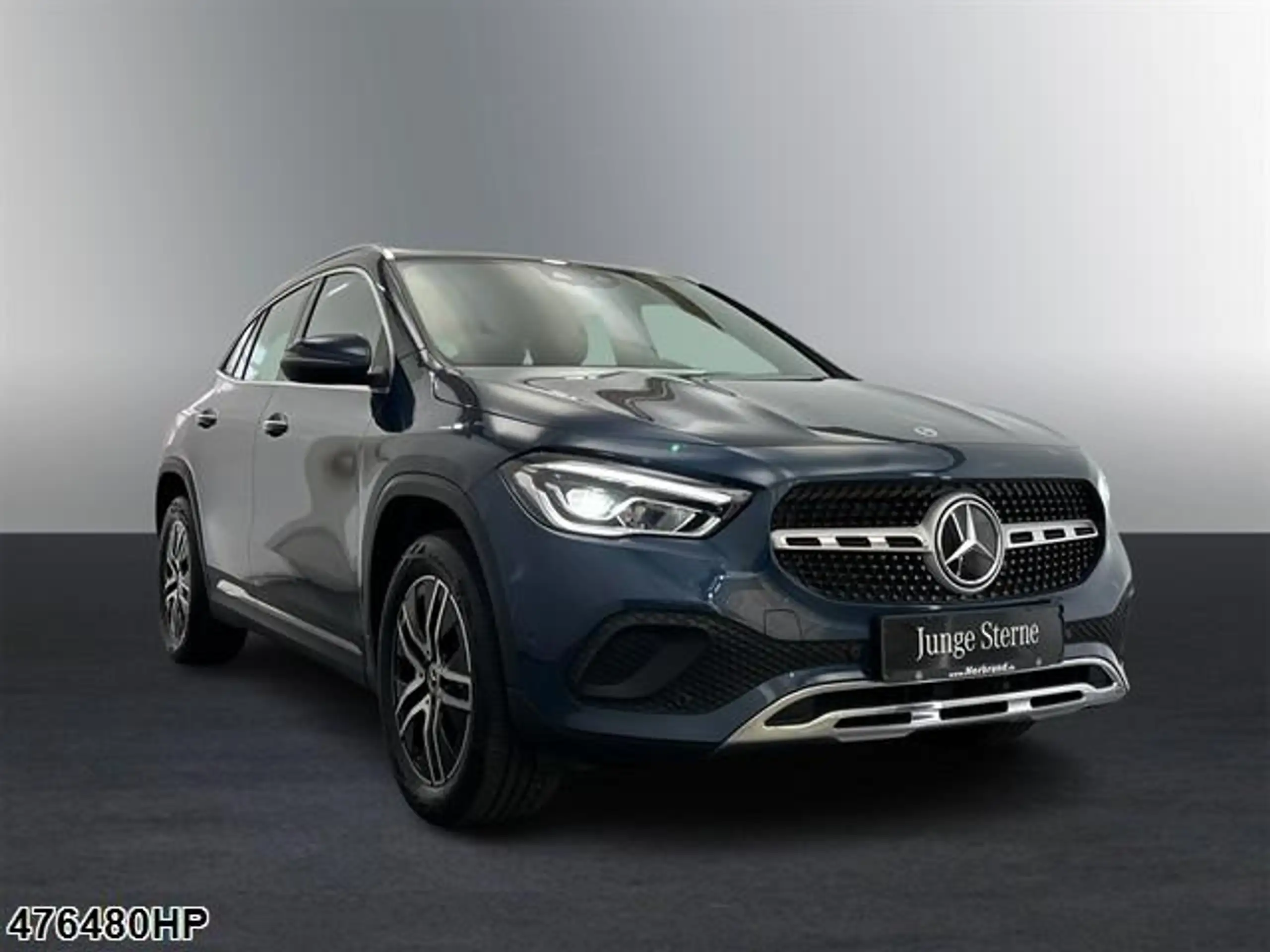 Mercedes-Benz - GLA 200