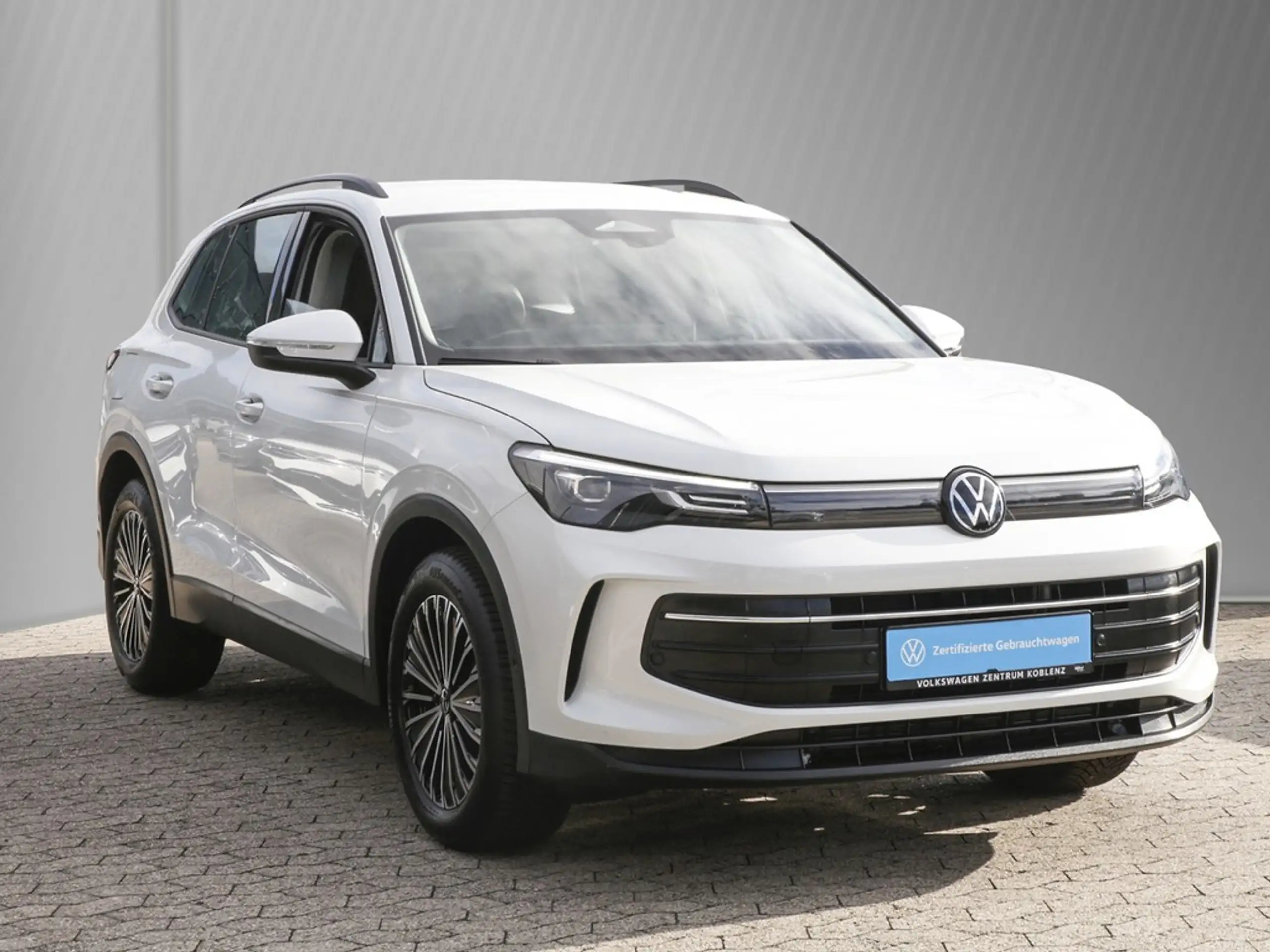 Volkswagen - Tiguan