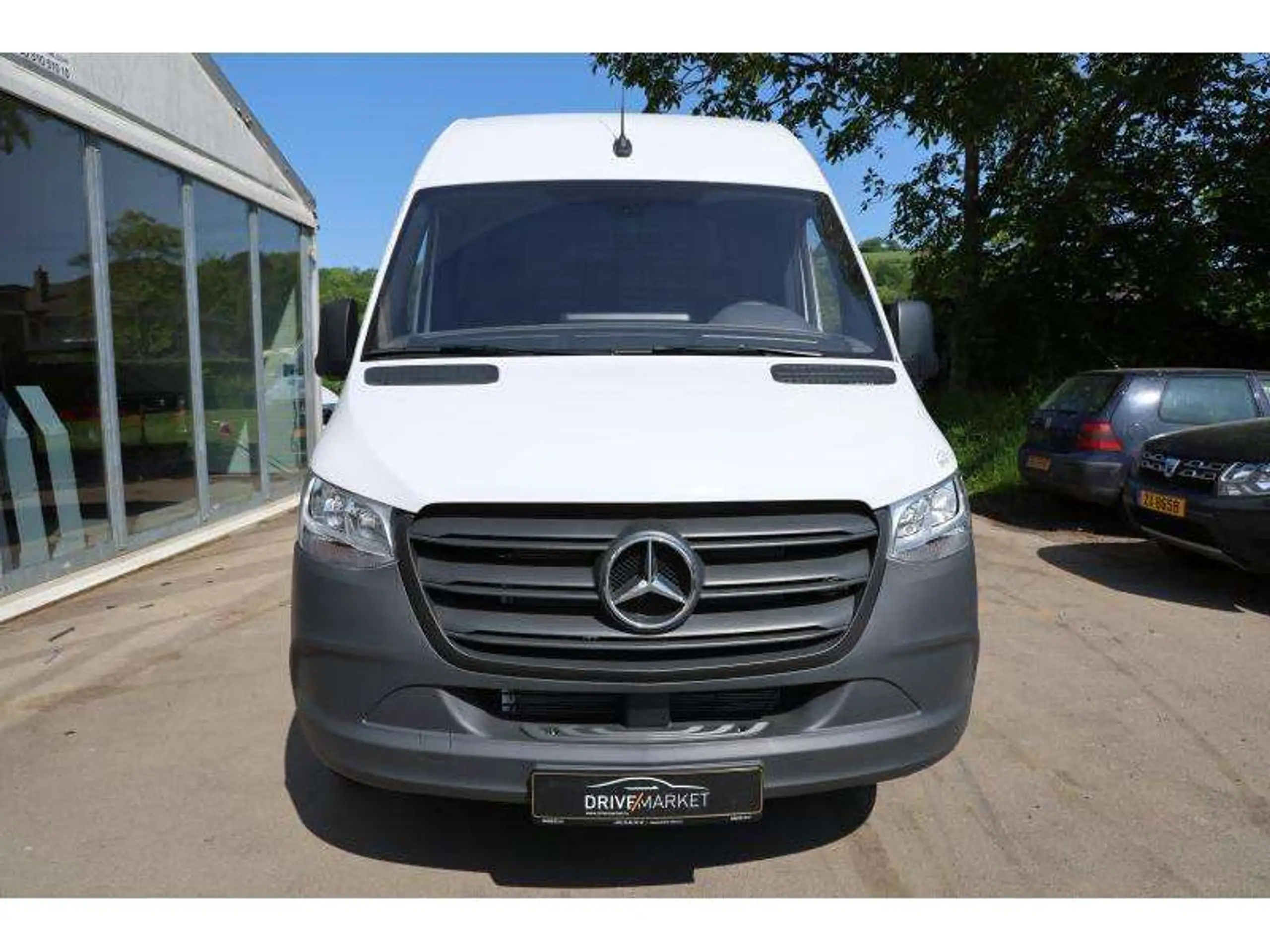 Mercedes-Benz - Sprinter