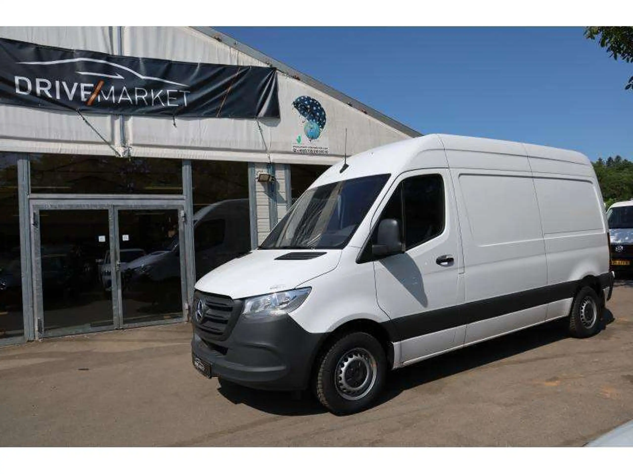 Mercedes-Benz - Sprinter