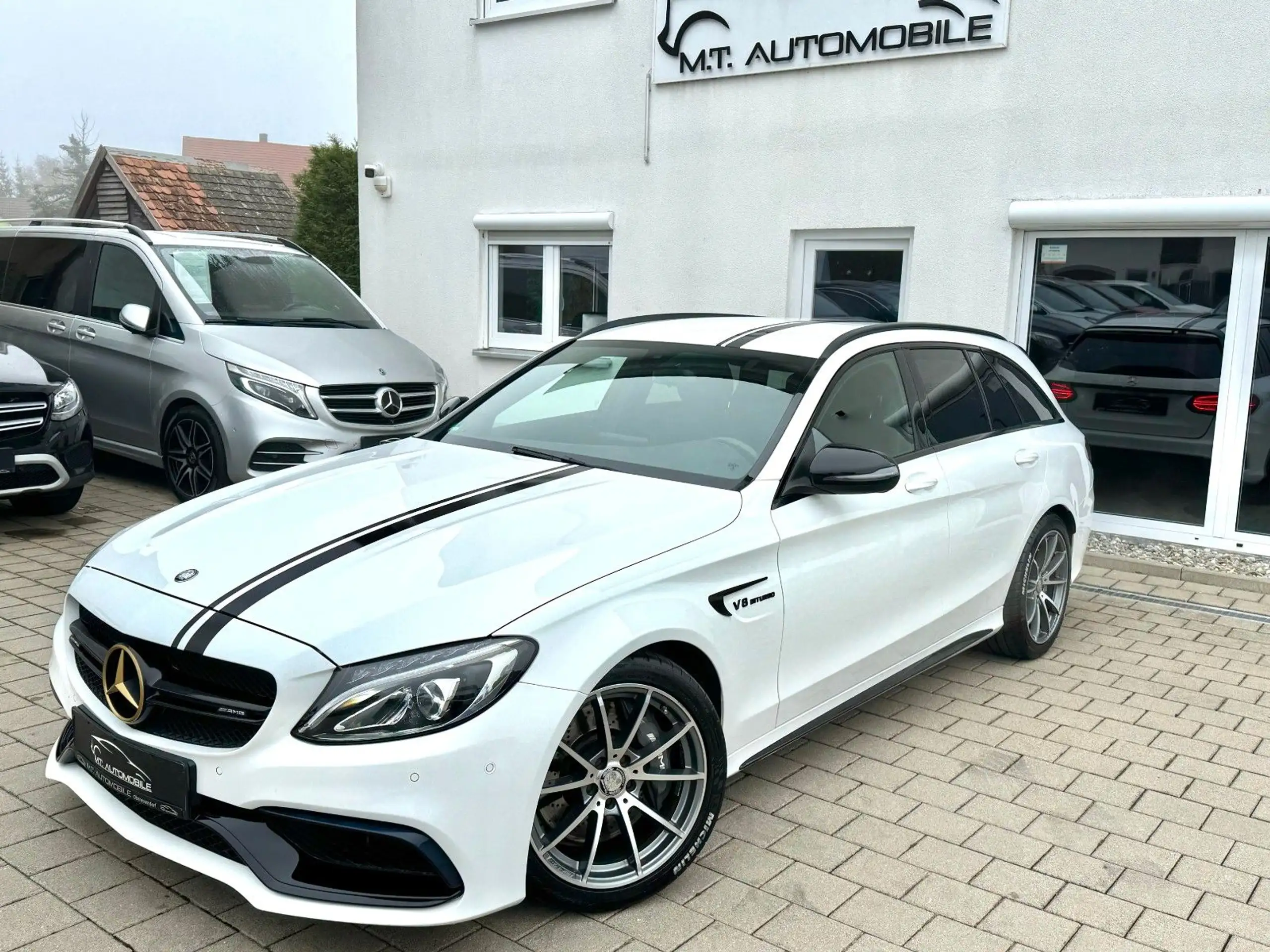 Mercedes-Benz - C 63 AMG