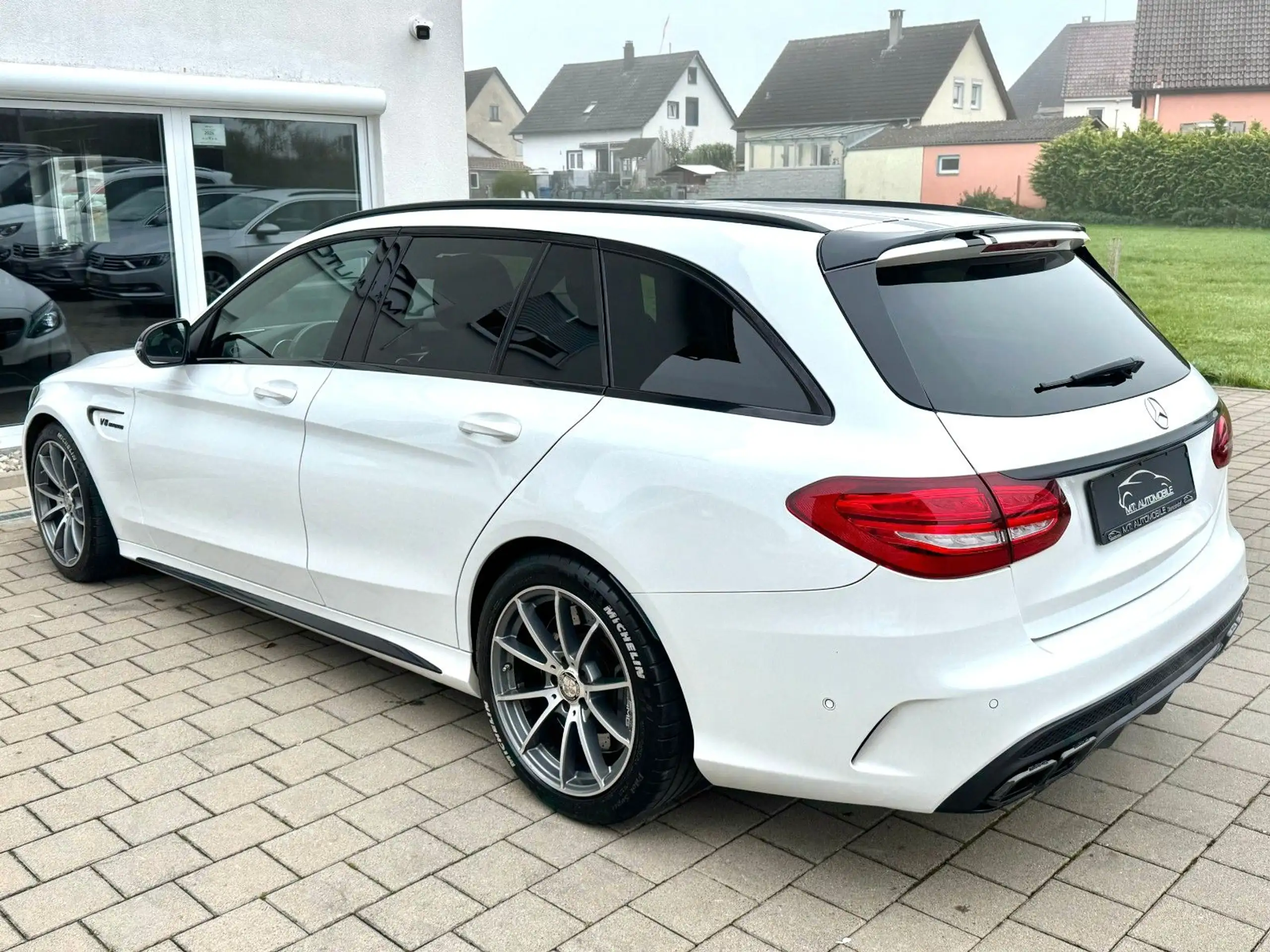 Mercedes-Benz - C 63 AMG