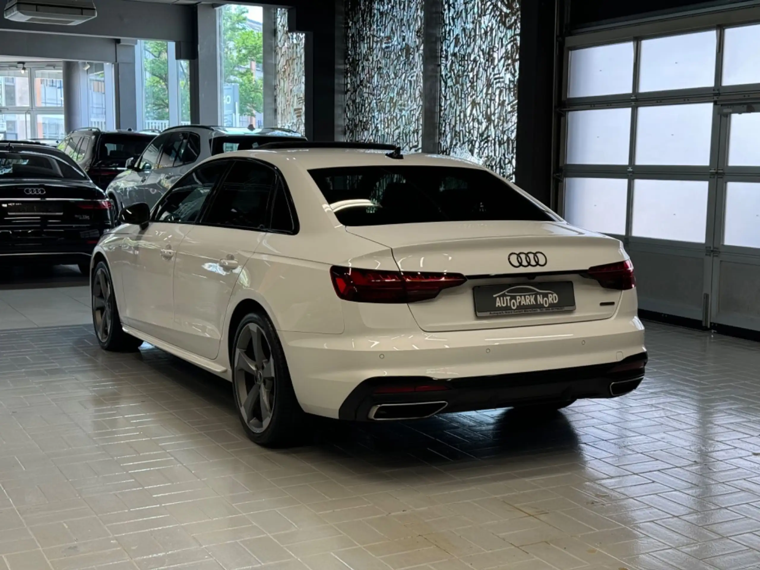 Audi - A4