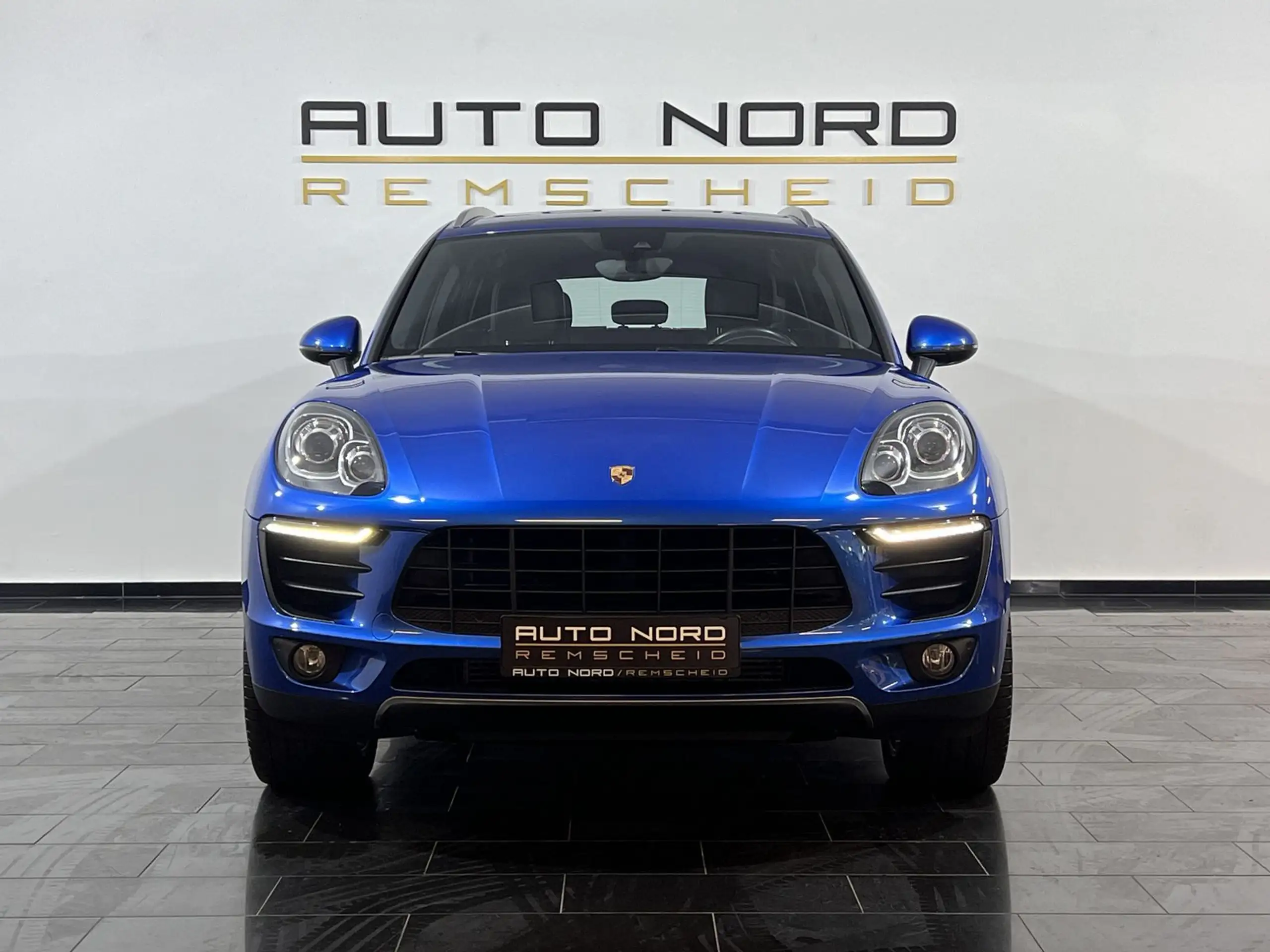 Porsche - Macan