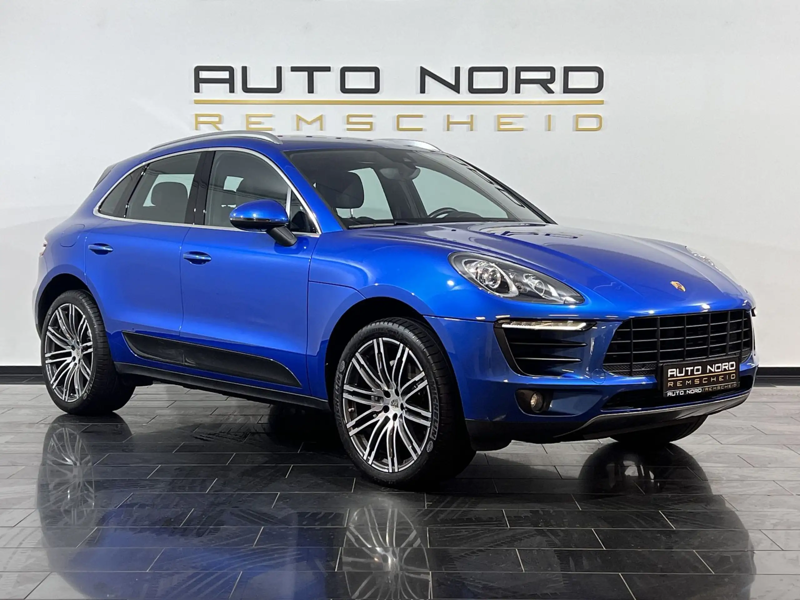 Porsche - Macan