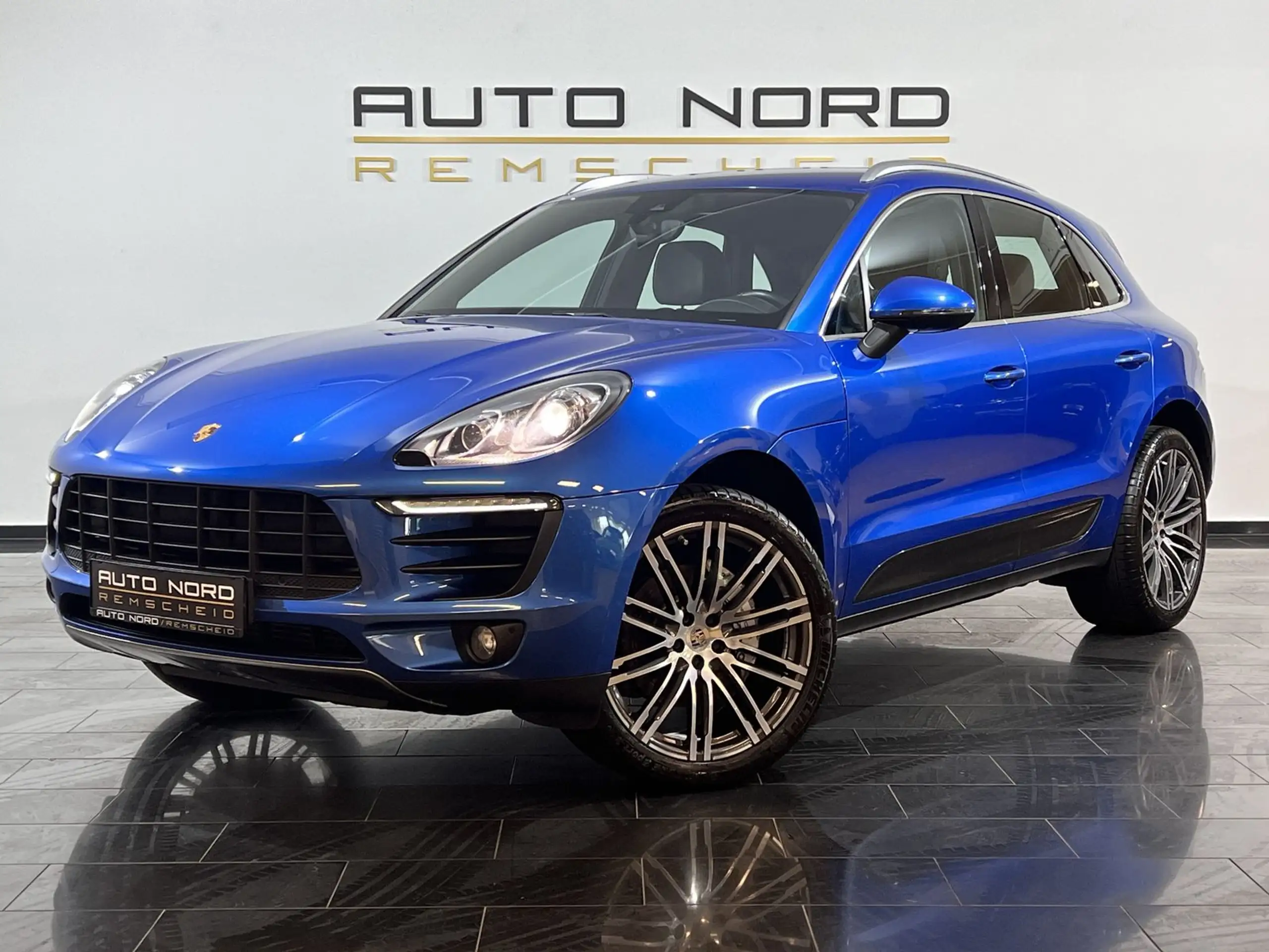 Porsche - Macan