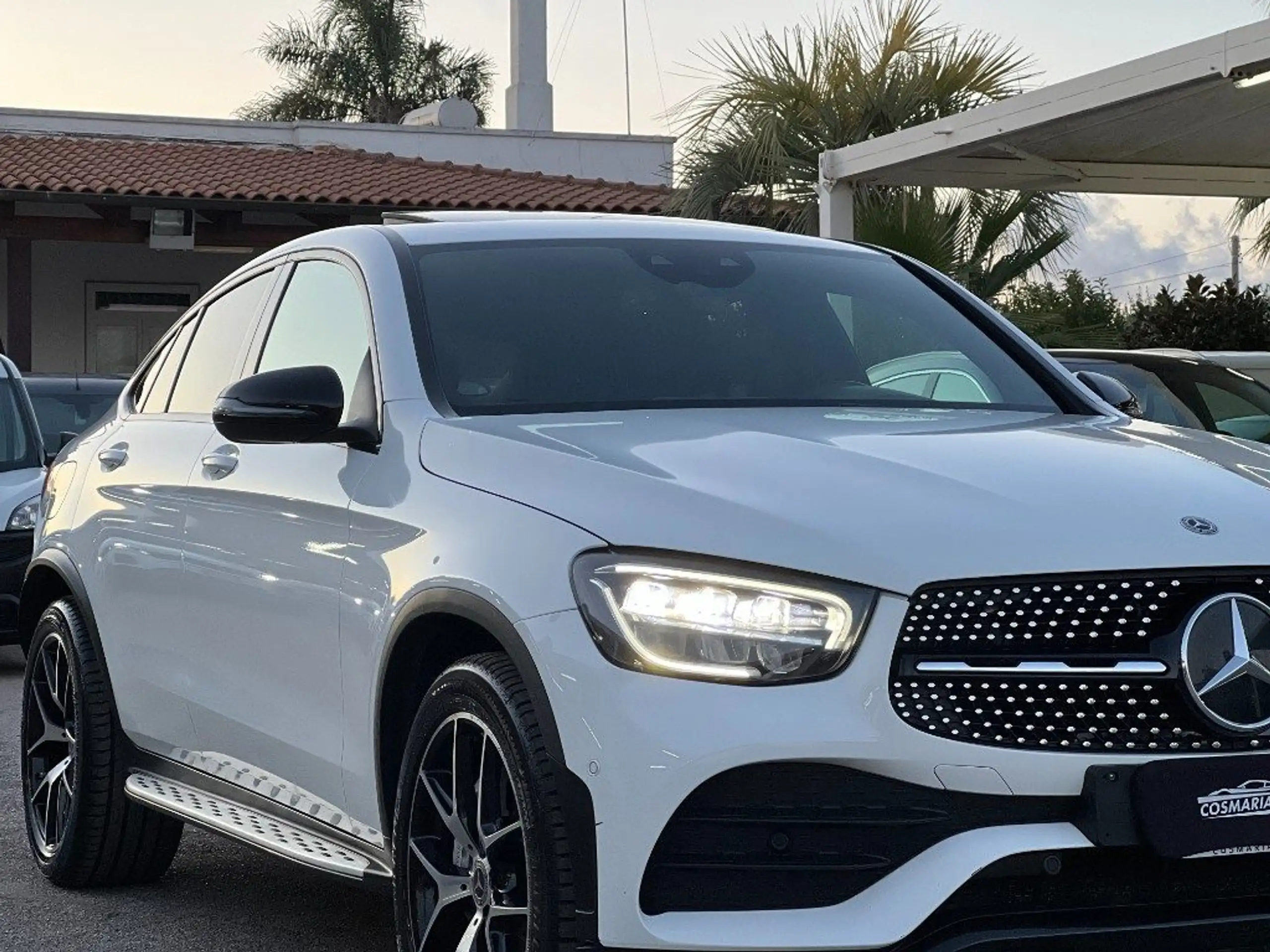 Mercedes-Benz - GLC 200