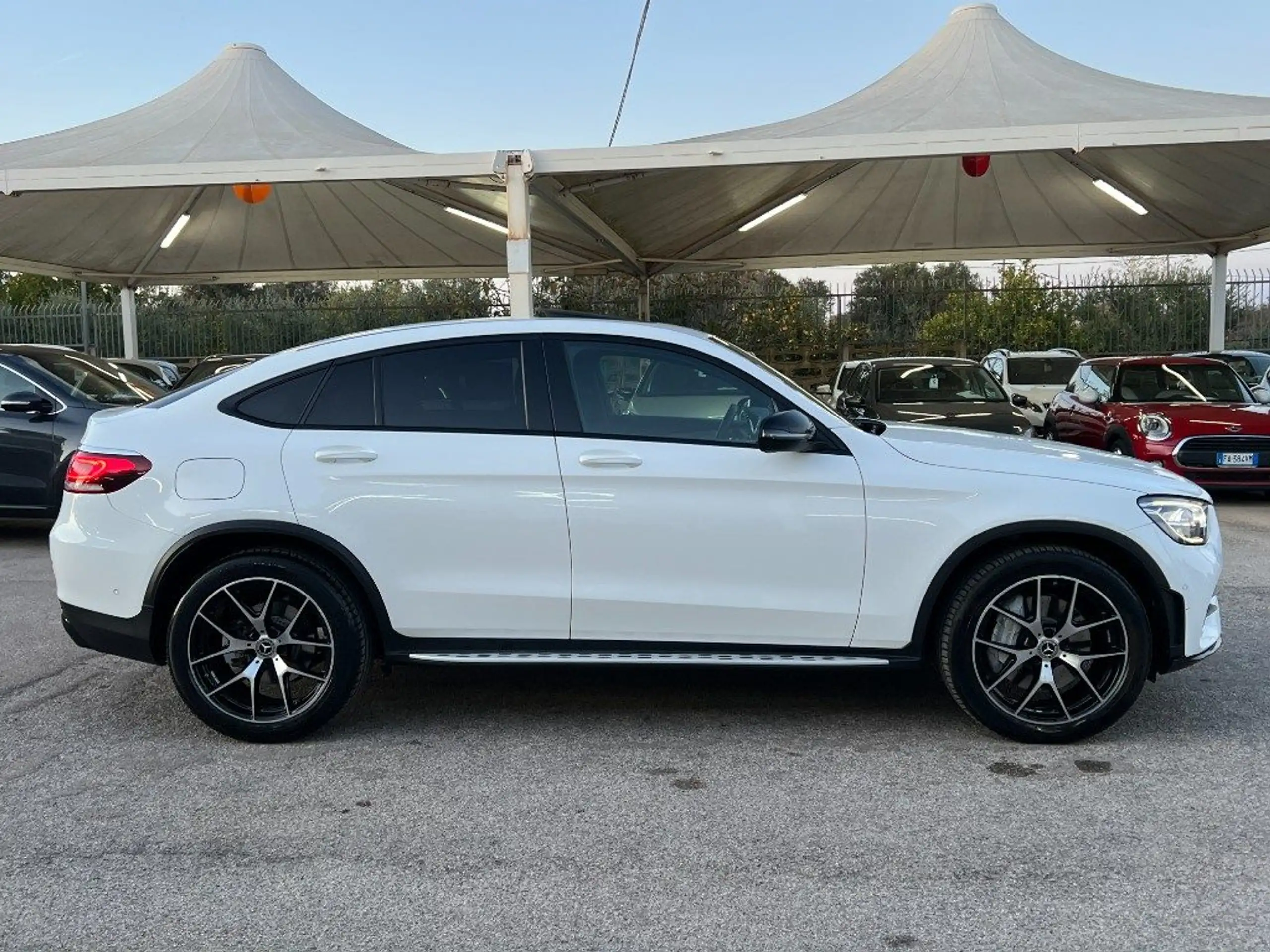 Mercedes-Benz - GLC 200