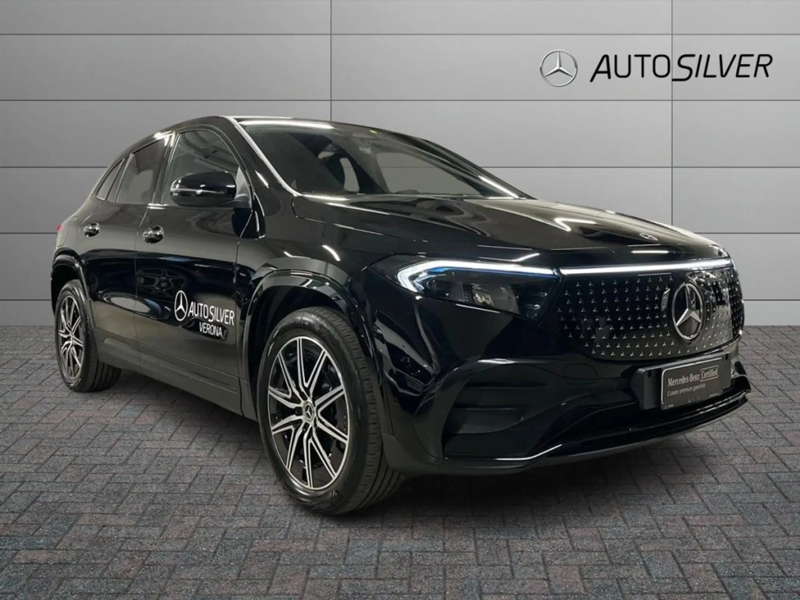 Mercedes-Benz EQA 2024