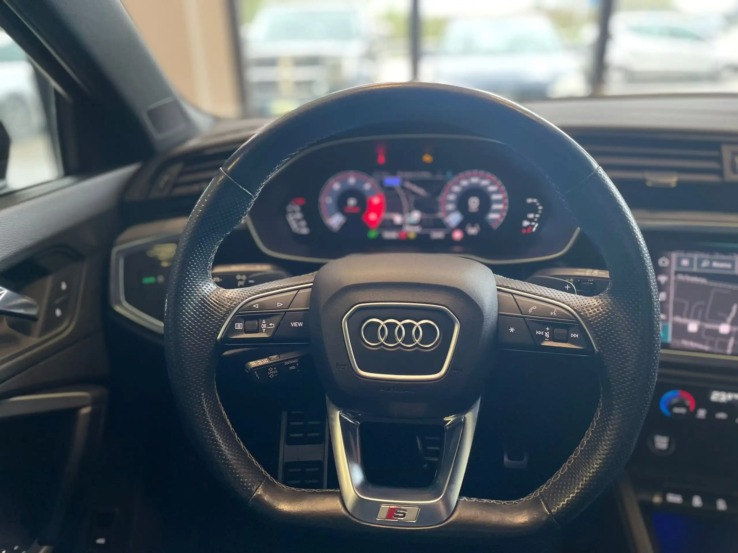 Audi - Q3