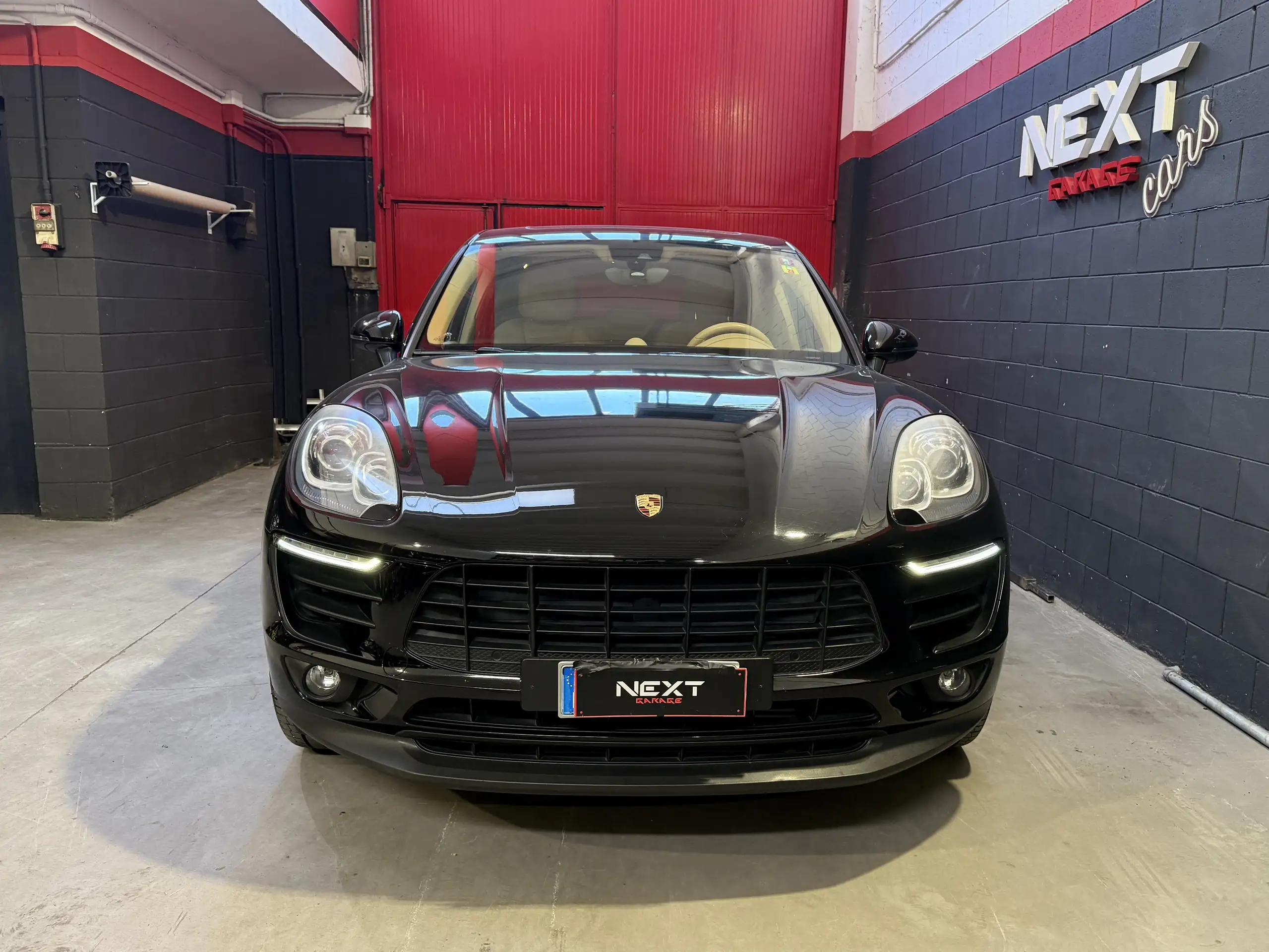 Porsche - Macan