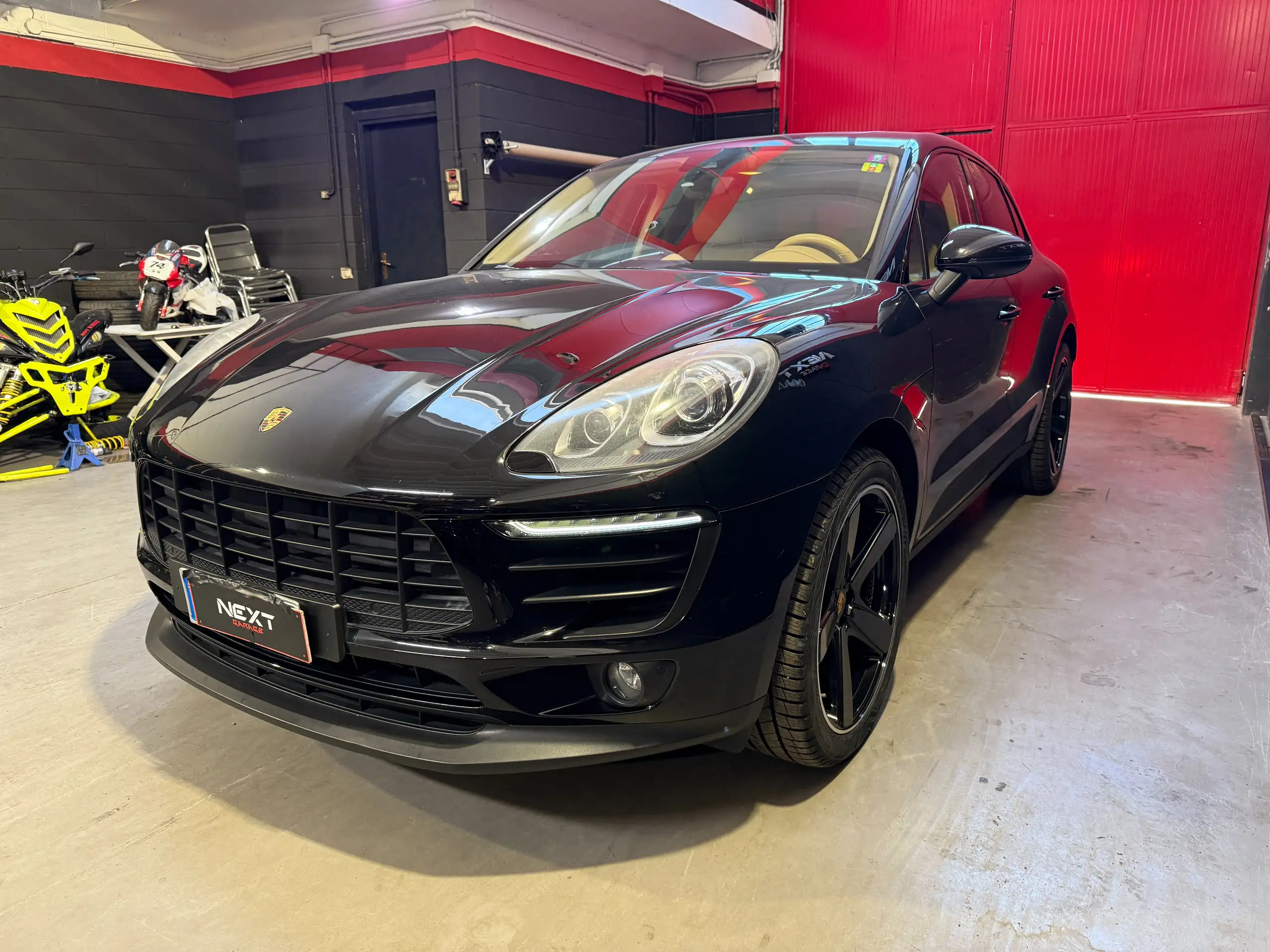 Porsche - Macan