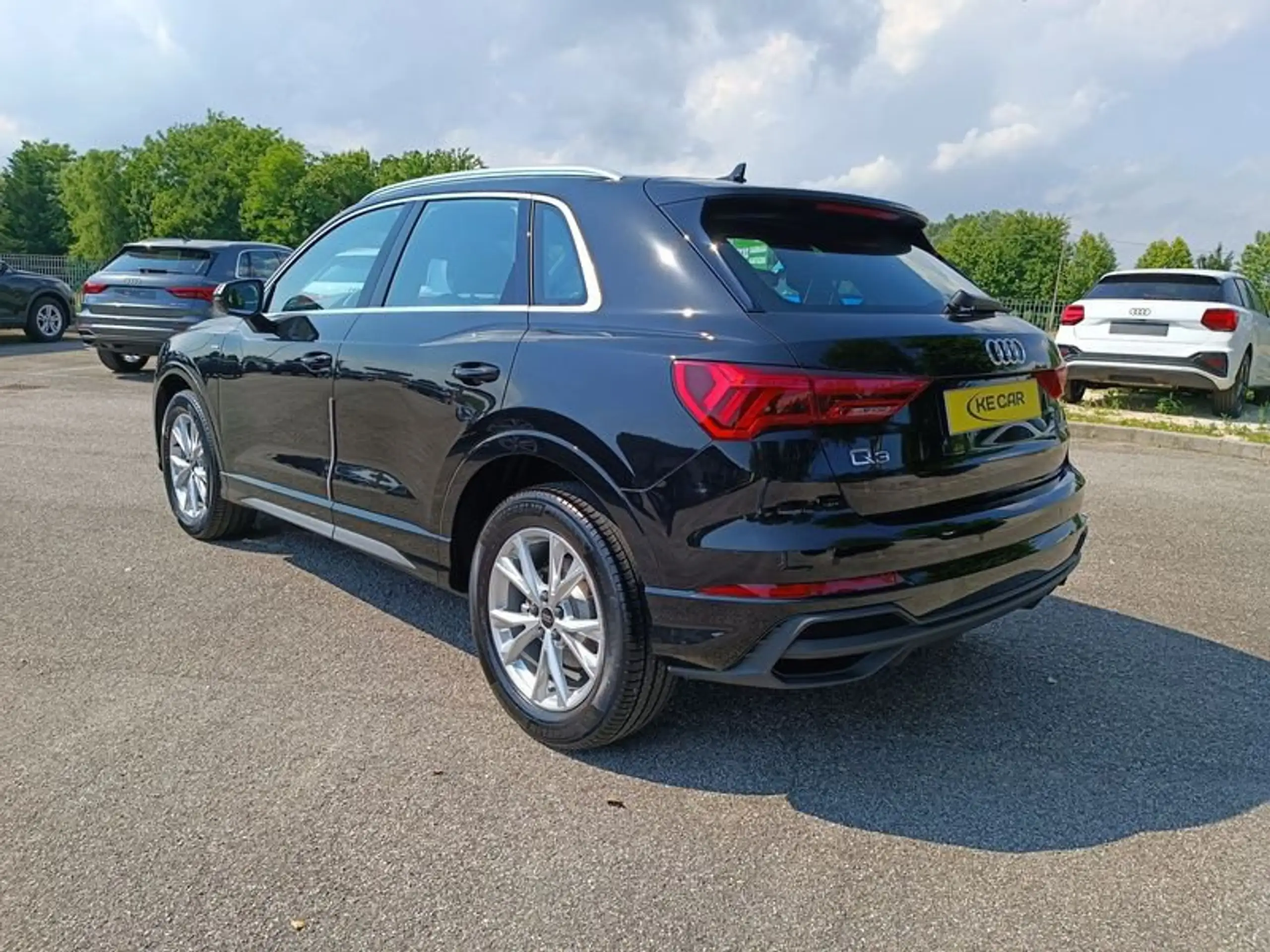 Audi - Q3