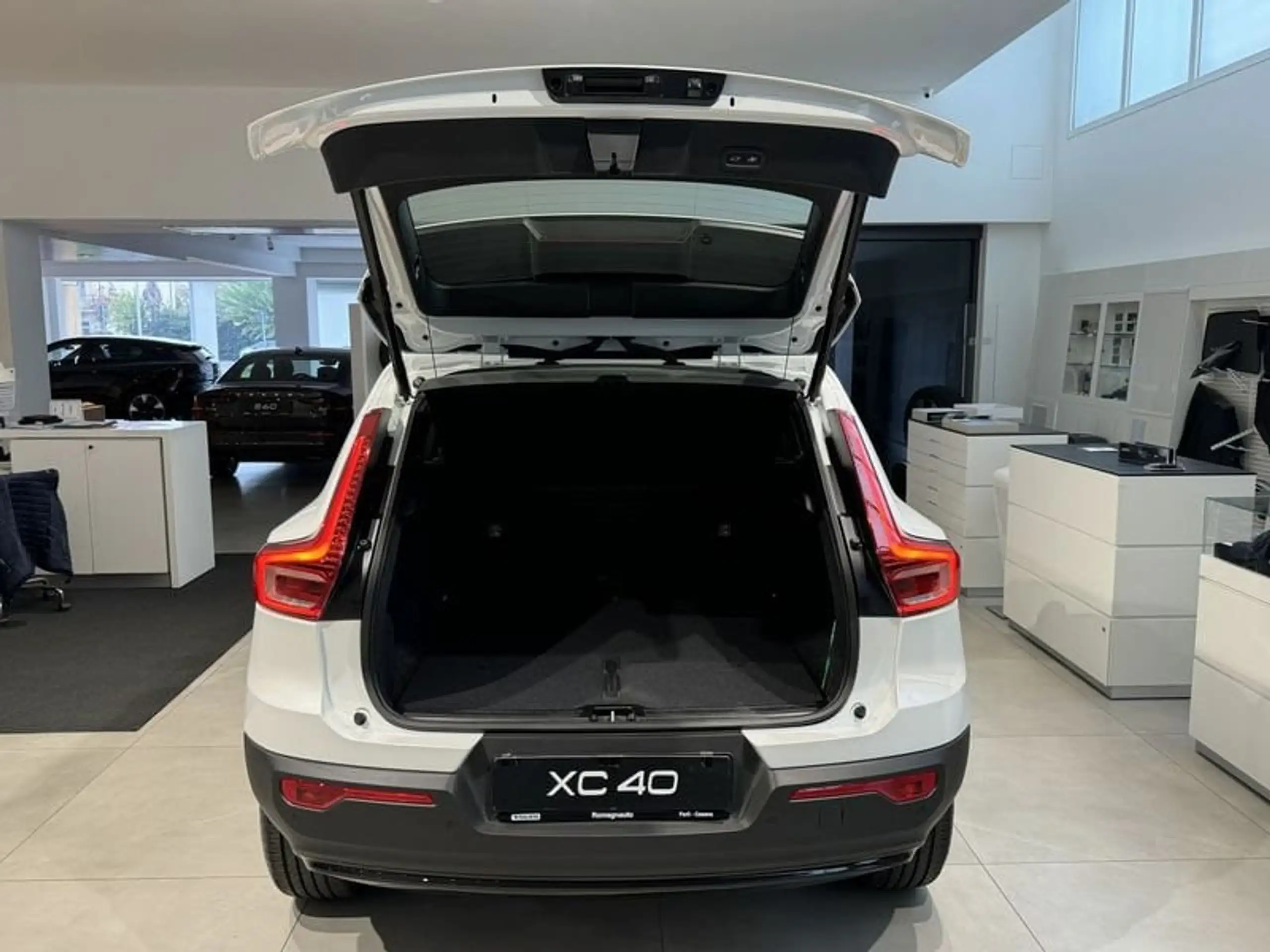 Volvo - XC40