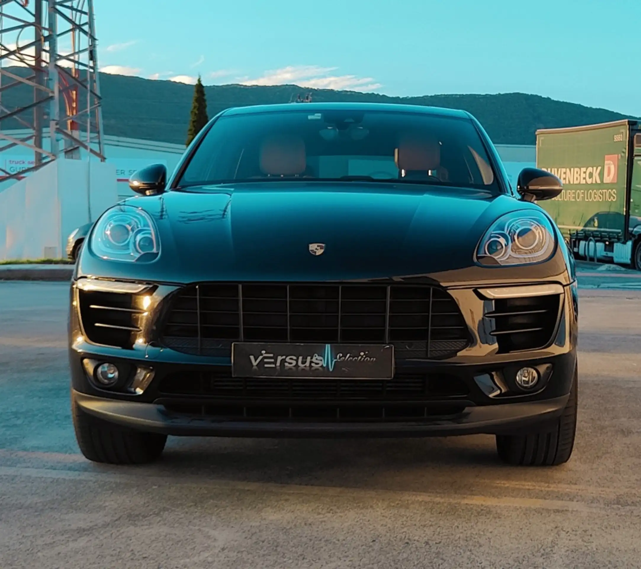 Porsche - Macan