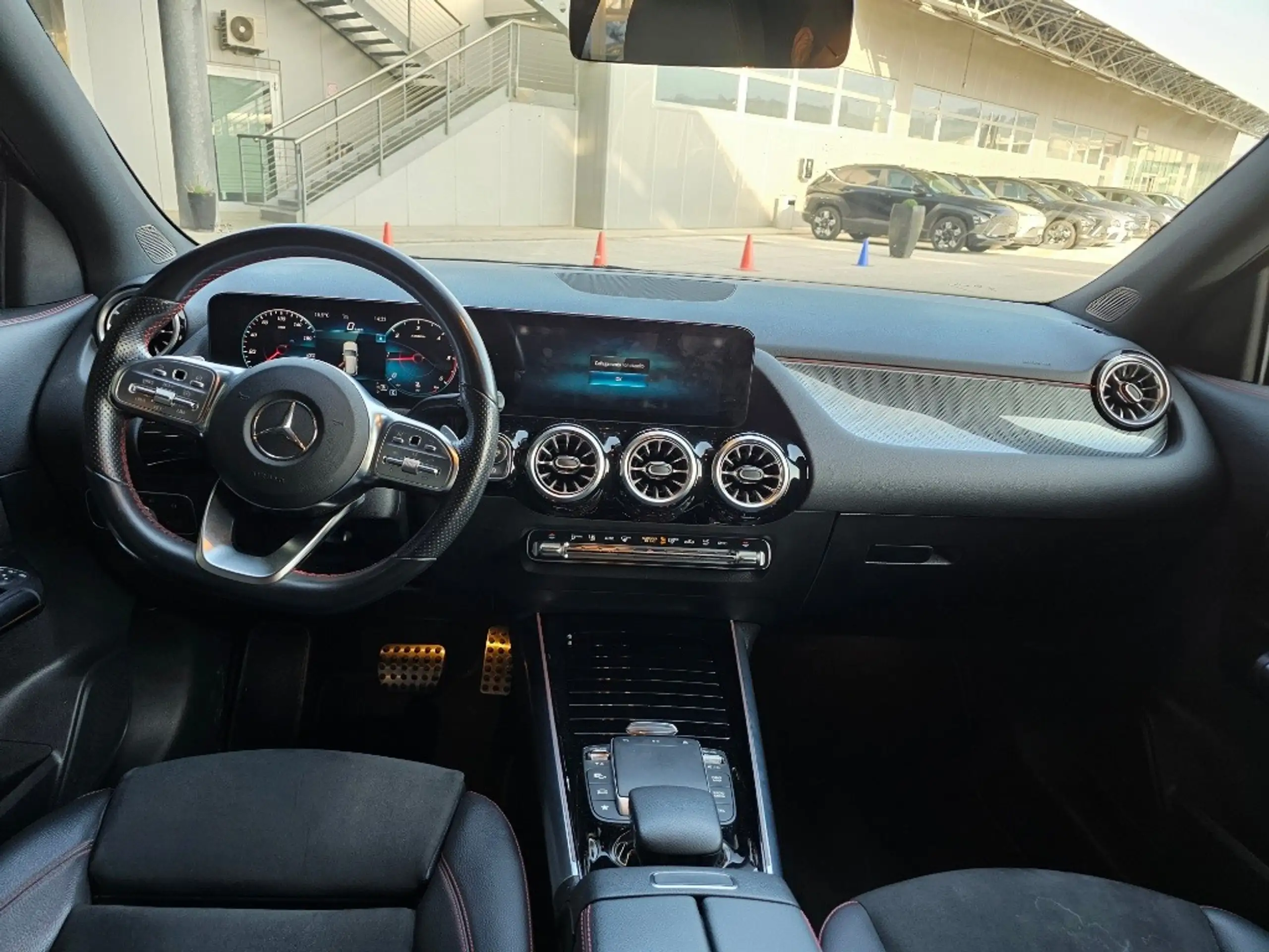 Mercedes-Benz - GLA 180