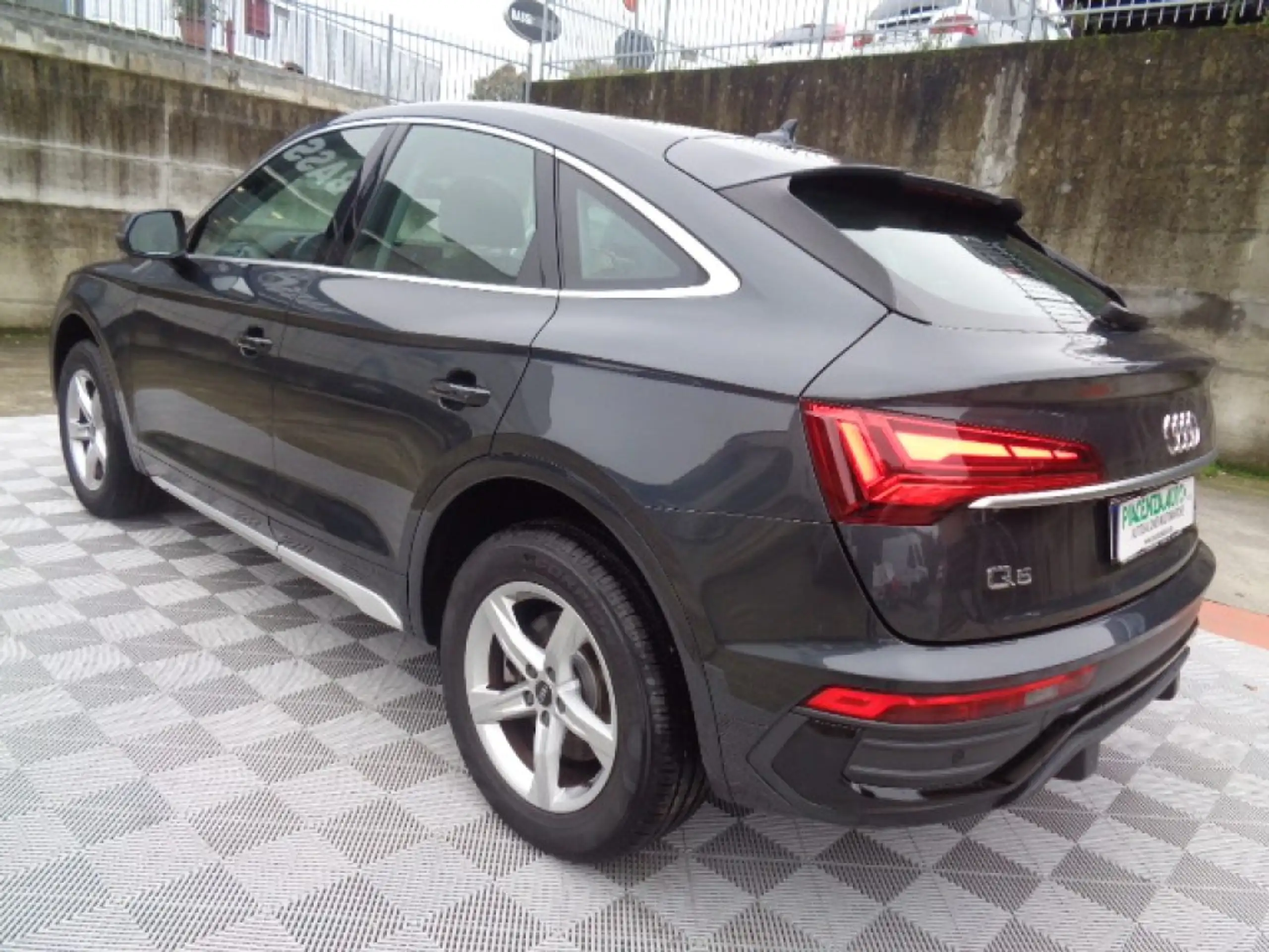 Audi - Q5