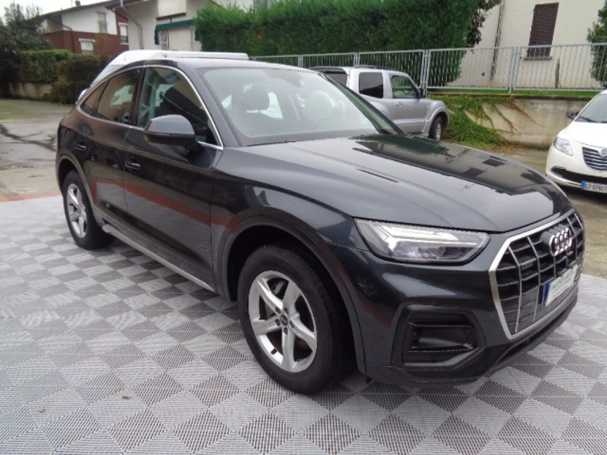 Audi - Q5