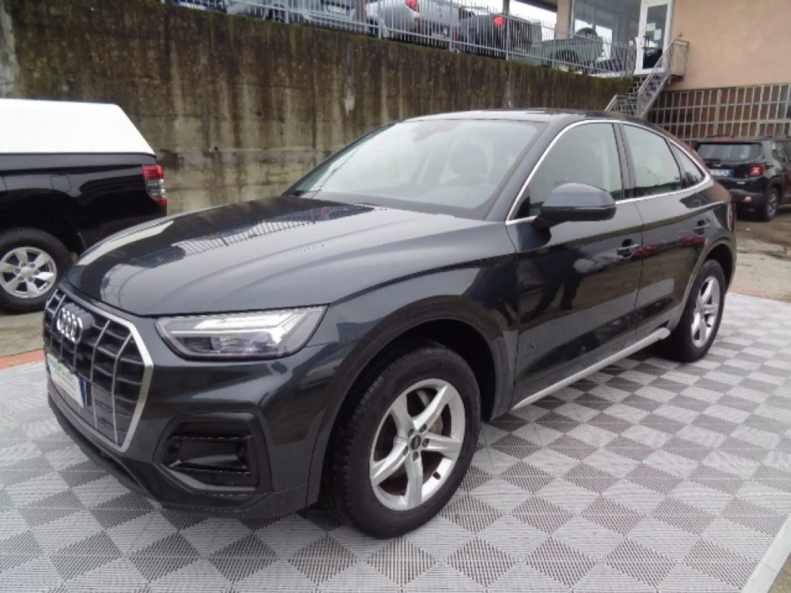 Audi - Q5