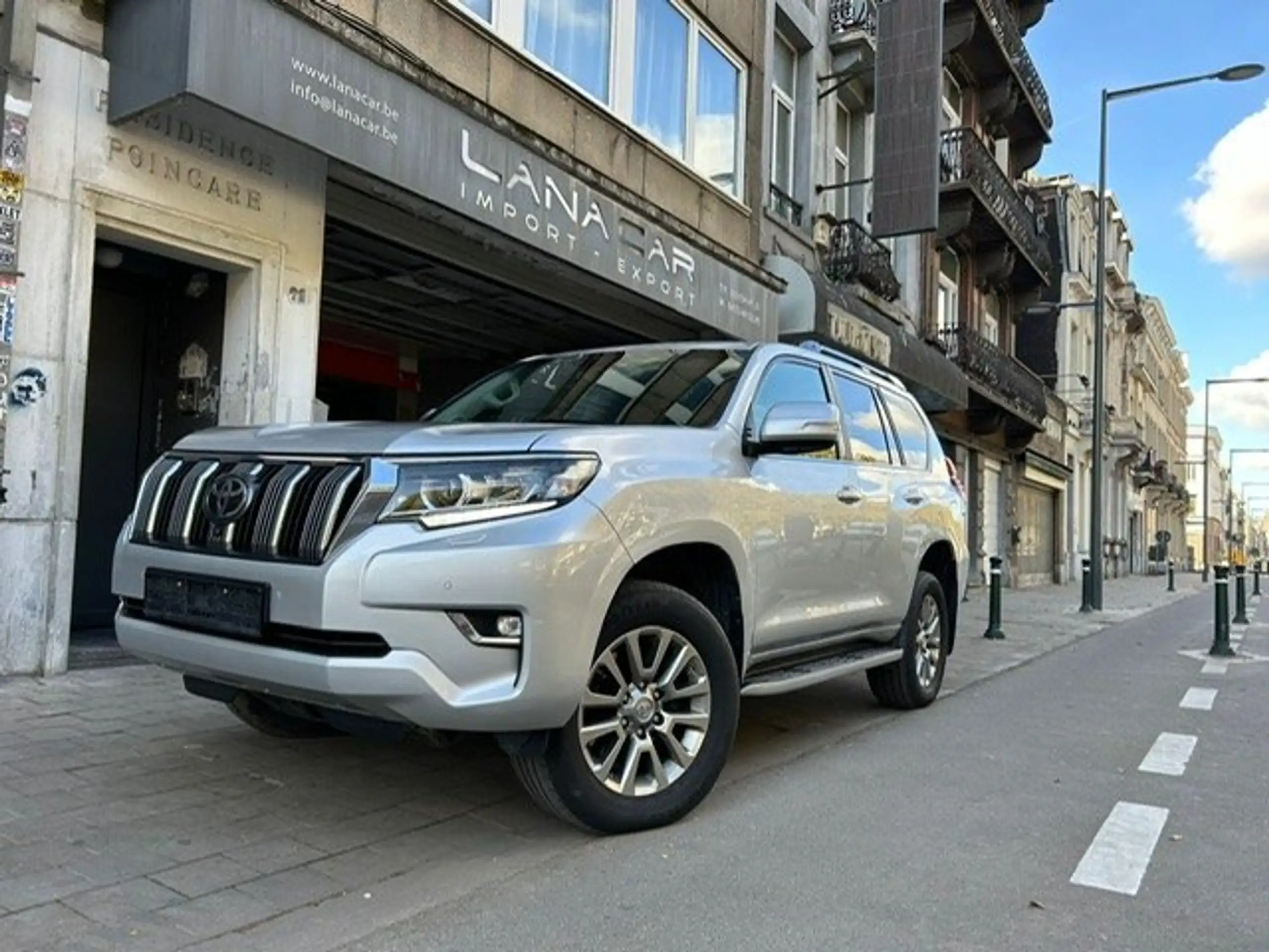 Toyota - Land Cruiser