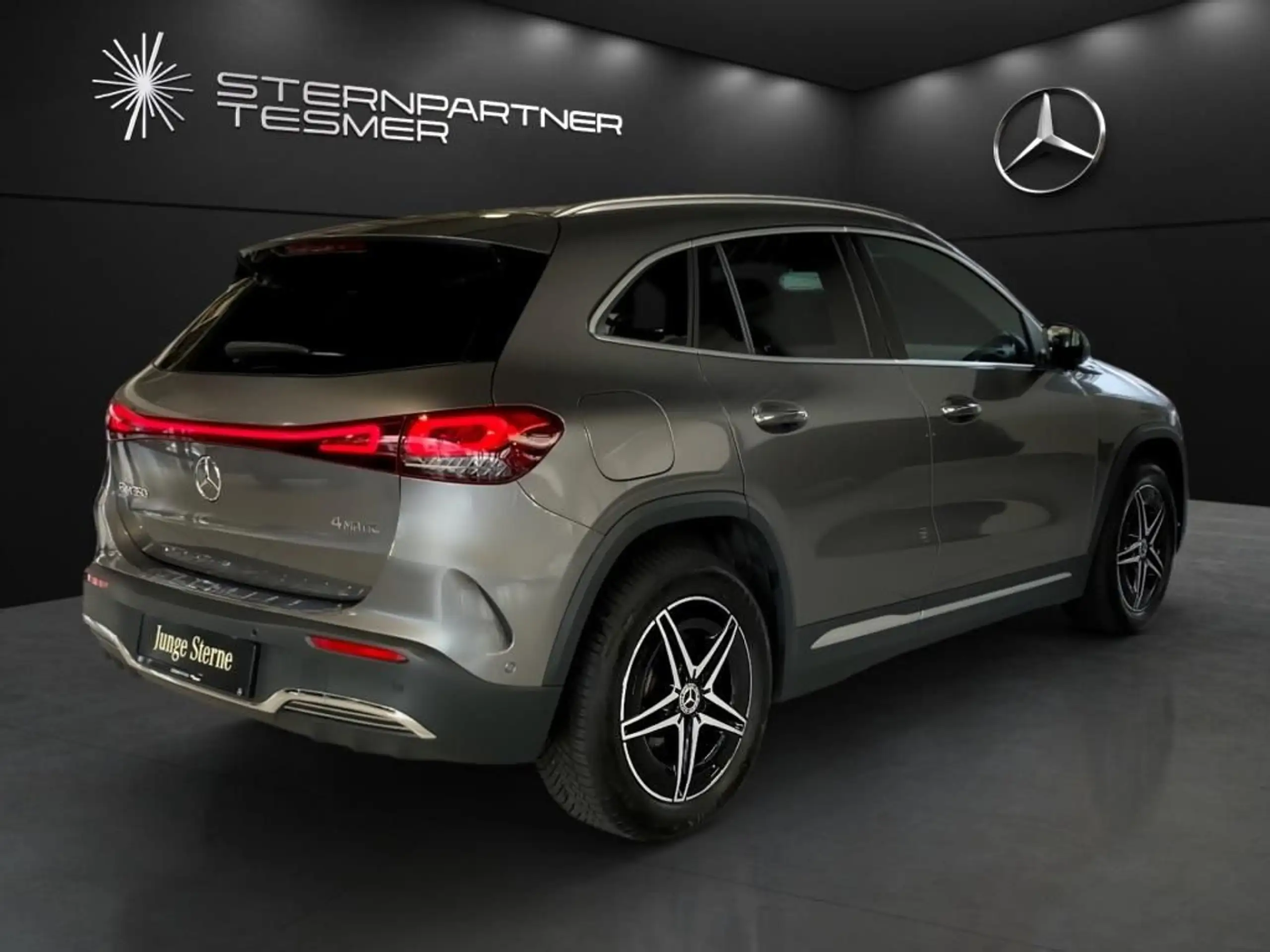 Mercedes-Benz - EQA