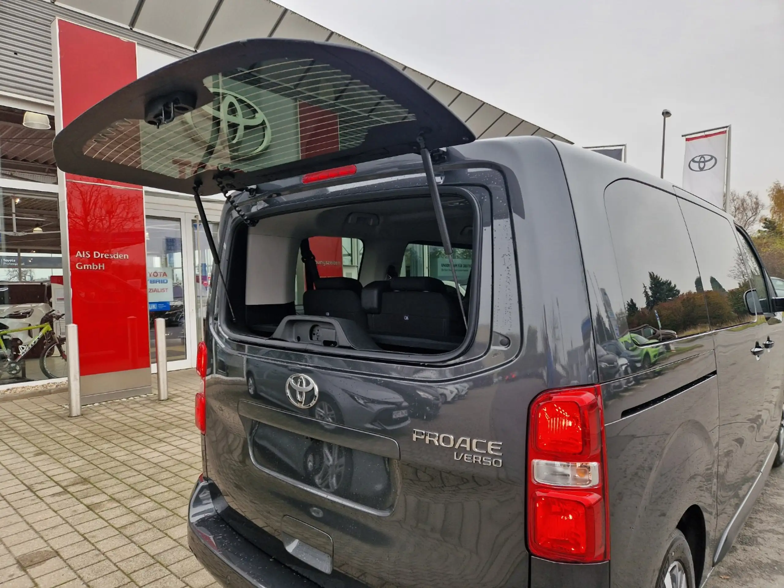 Toyota - Proace