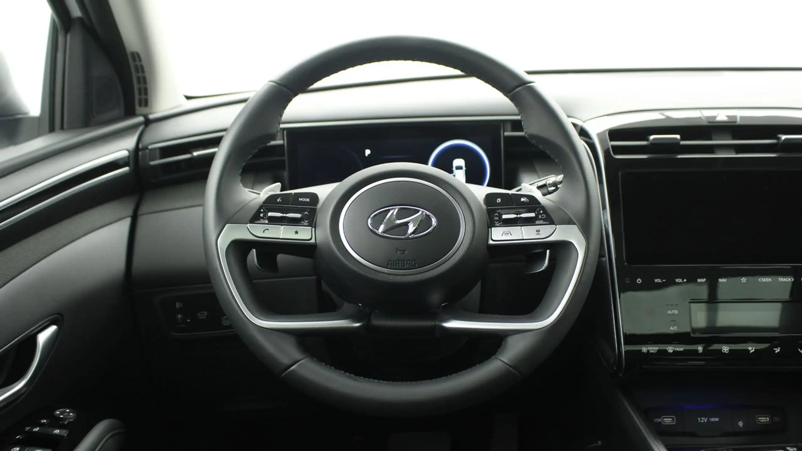 Hyundai - TUCSON