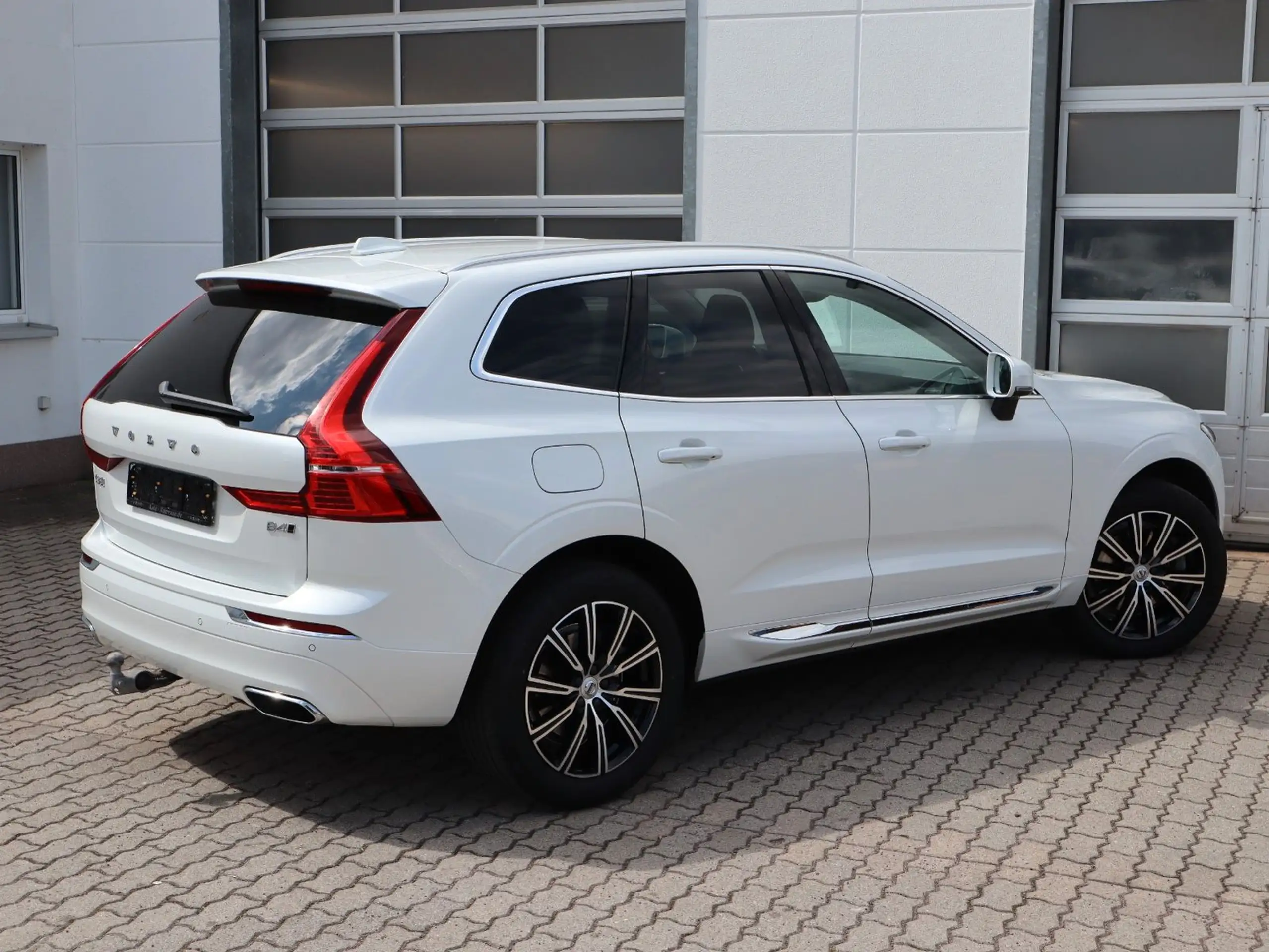 Volvo - XC60