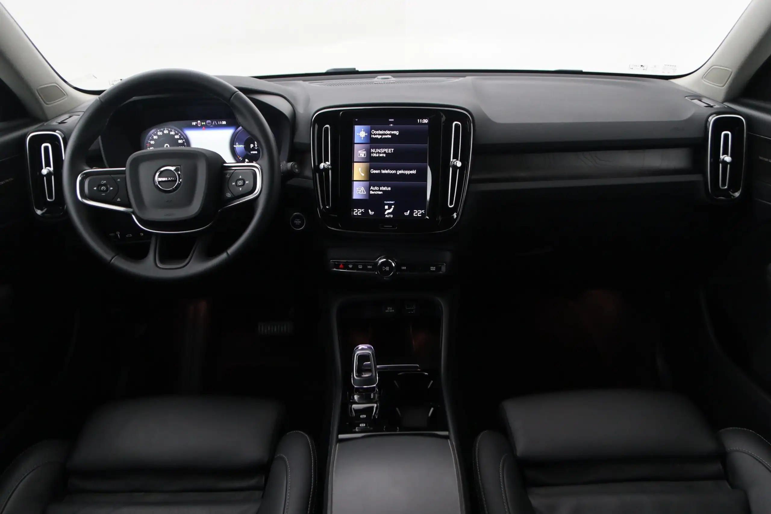 Volvo - XC40